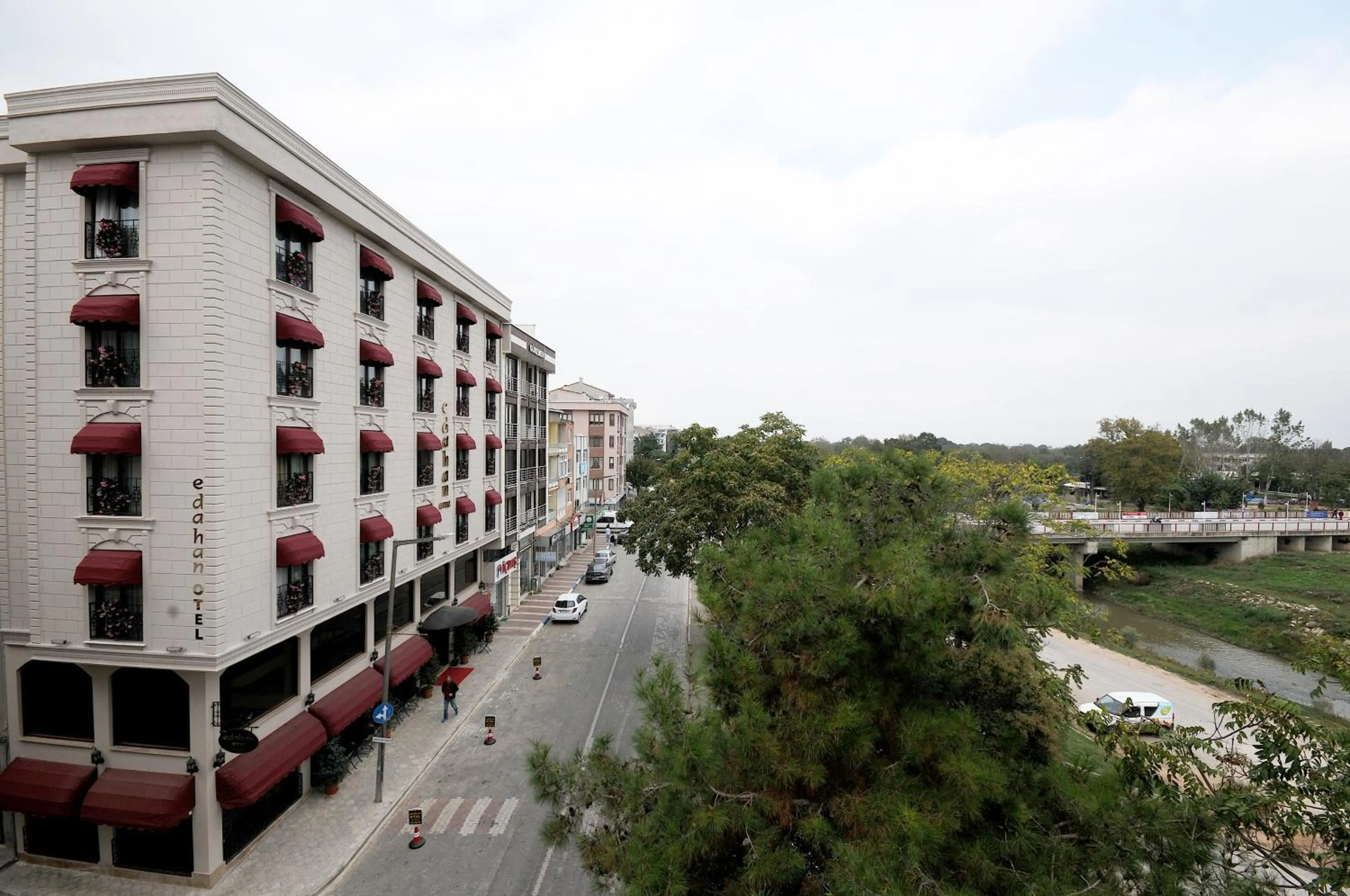 Facade/entrance in Edahan Hotel