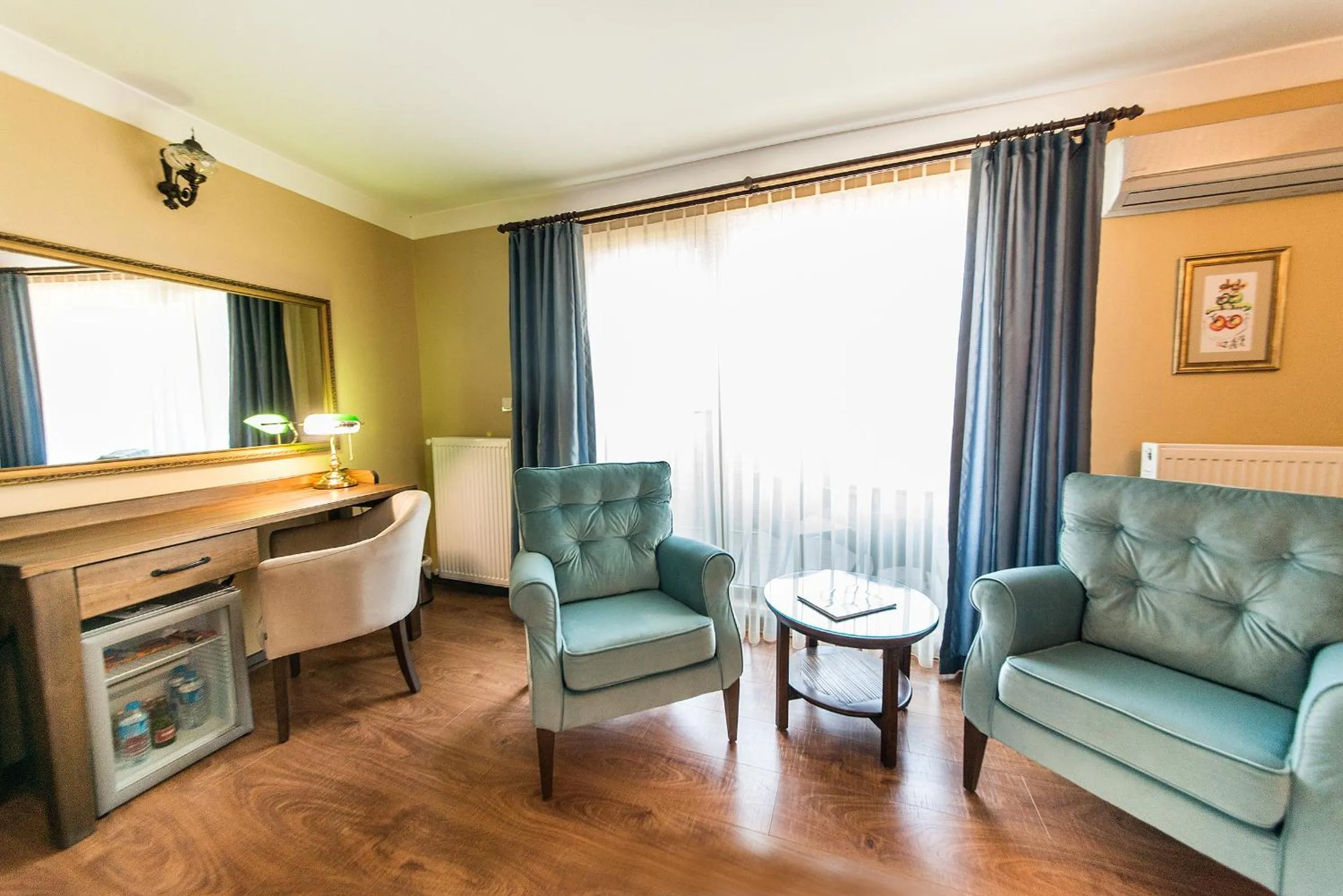 Photo of the whole room in Edahan Hotel