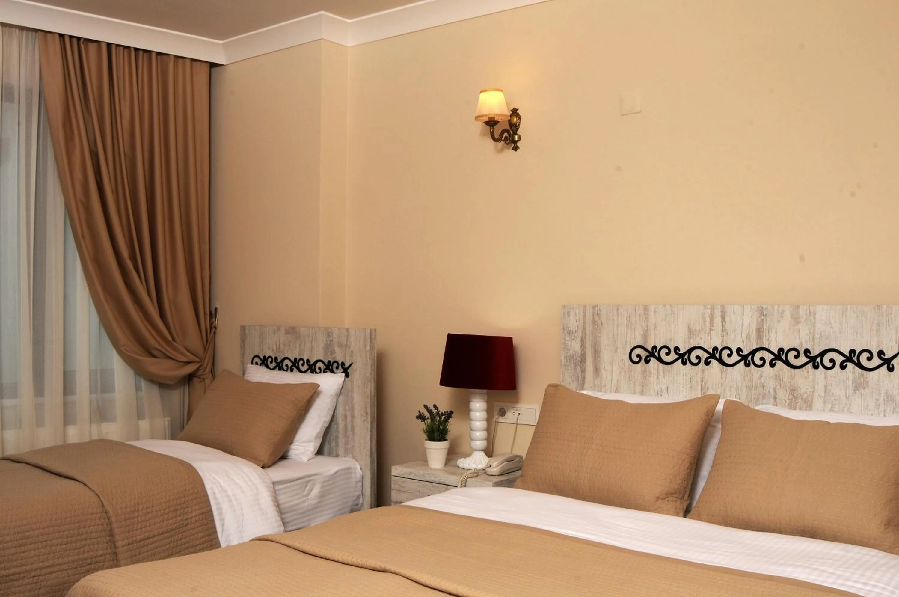 Photo of the whole room, Bed in Edahan Hotel