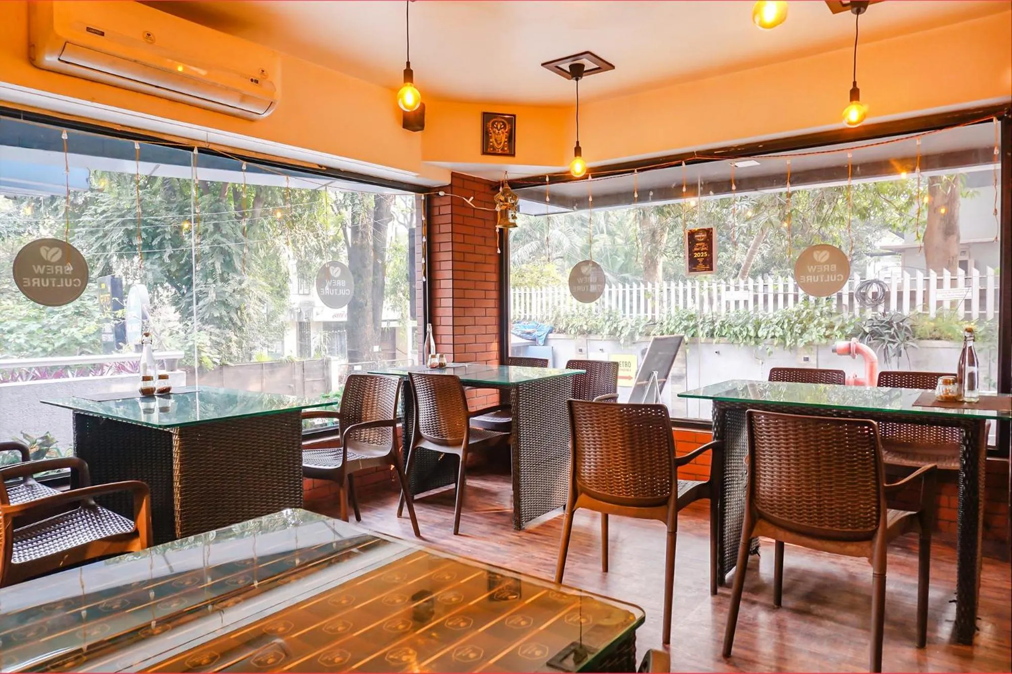 Restaurant/places to eat in FabHotel Prime Deccan 8 - Nr Law college