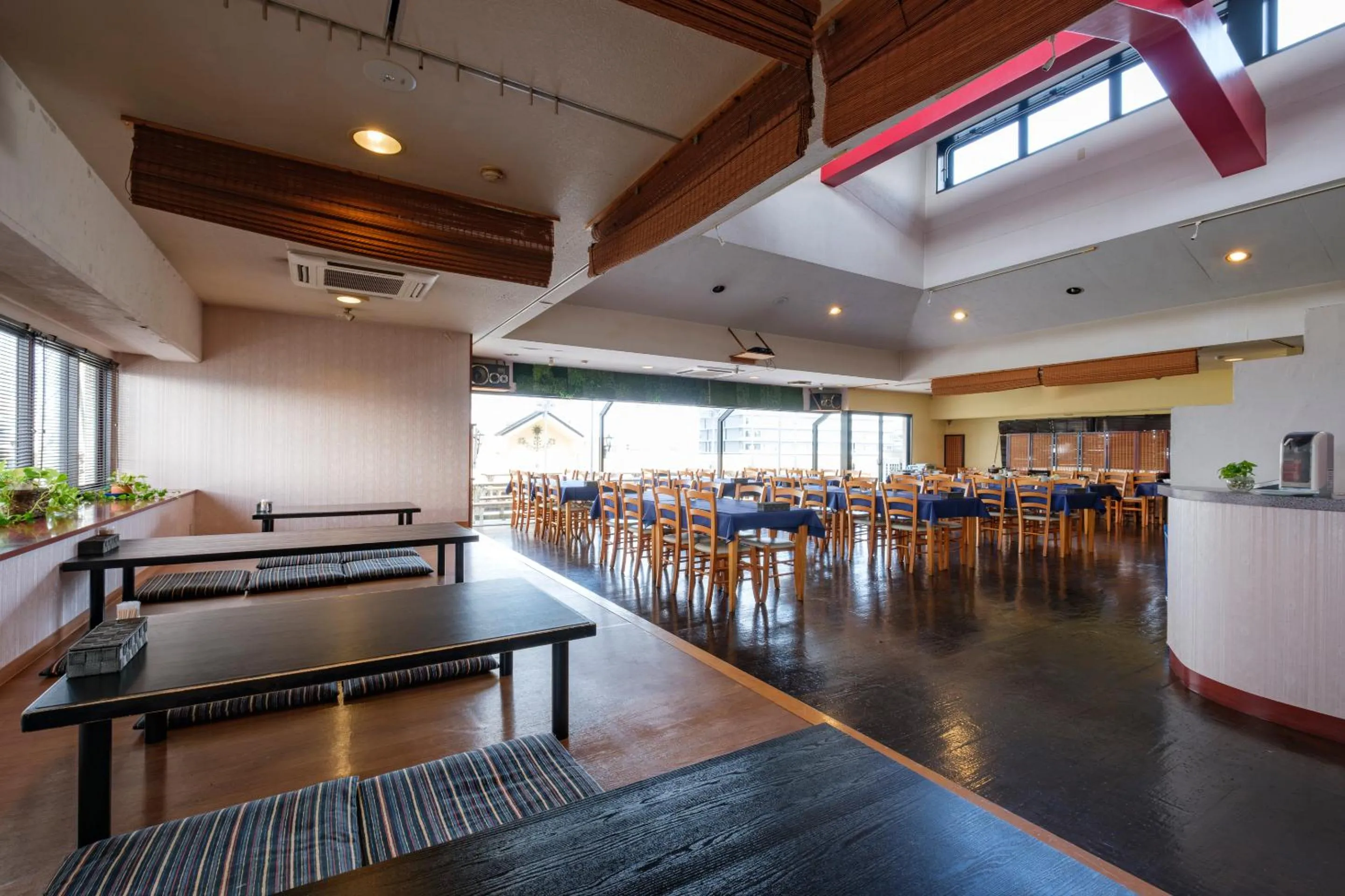 Restaurant/places to eat in Miyazaki Mango Hotel