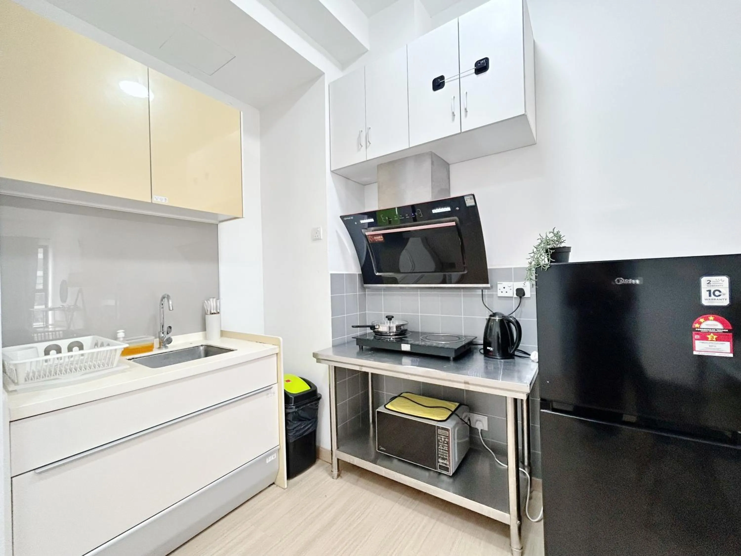 kitchen in D' Sara Sentral Suites by Manhattan Group