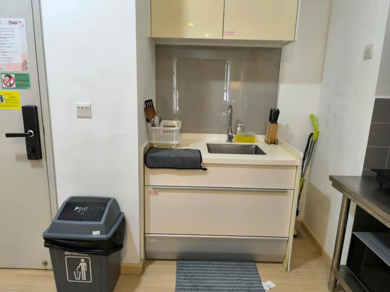 Kitchen or kitchenette in D' Sara Sentral Suites by Manhattan Group