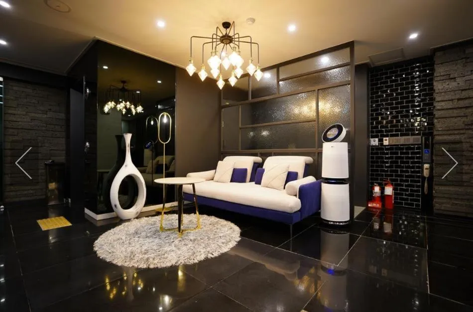 Living room in Dongdaemun Saturn Hotel