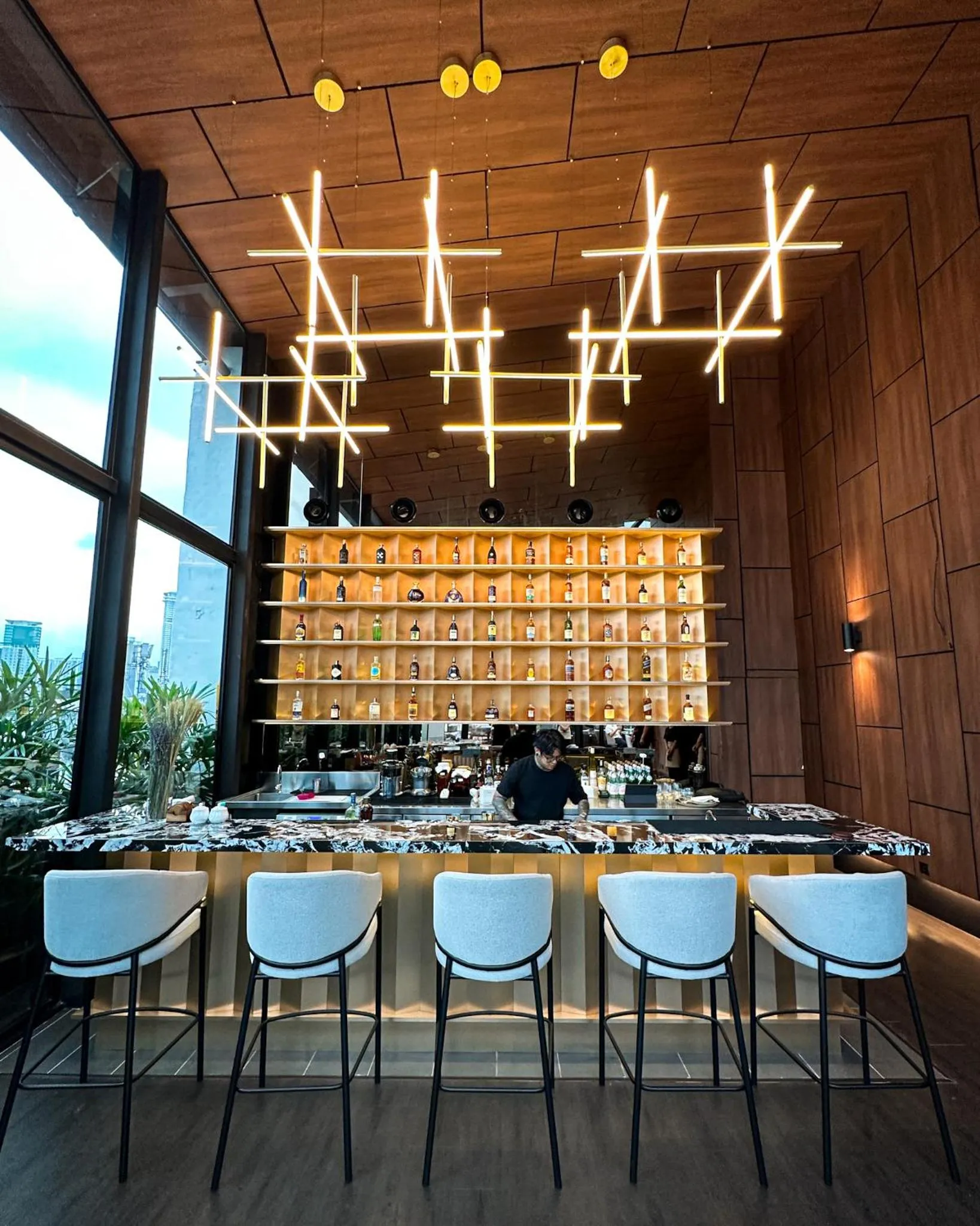 Restaurant/places to eat in B Hotel Kuala Lumpur