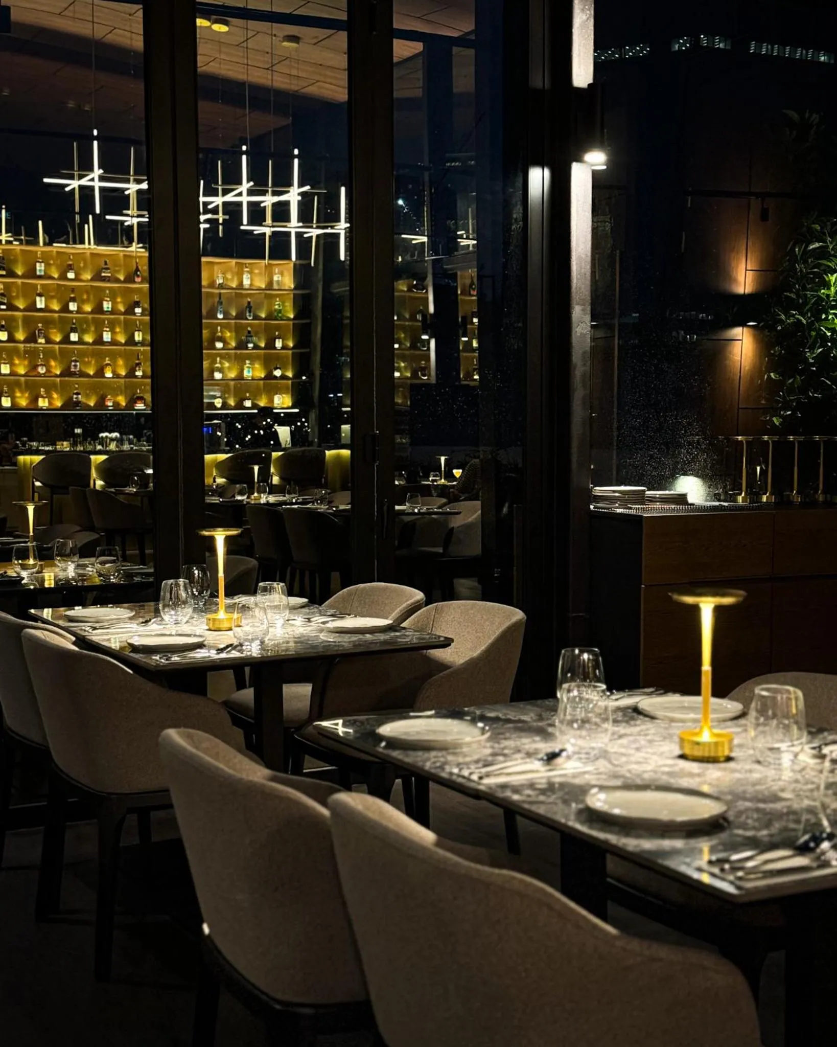 Restaurant/places to eat in B Hotel Kuala Lumpur