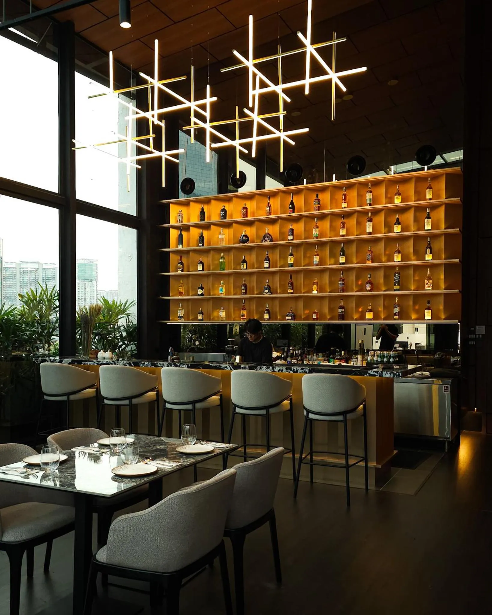 Restaurant/places to eat in B Hotel Kuala Lumpur