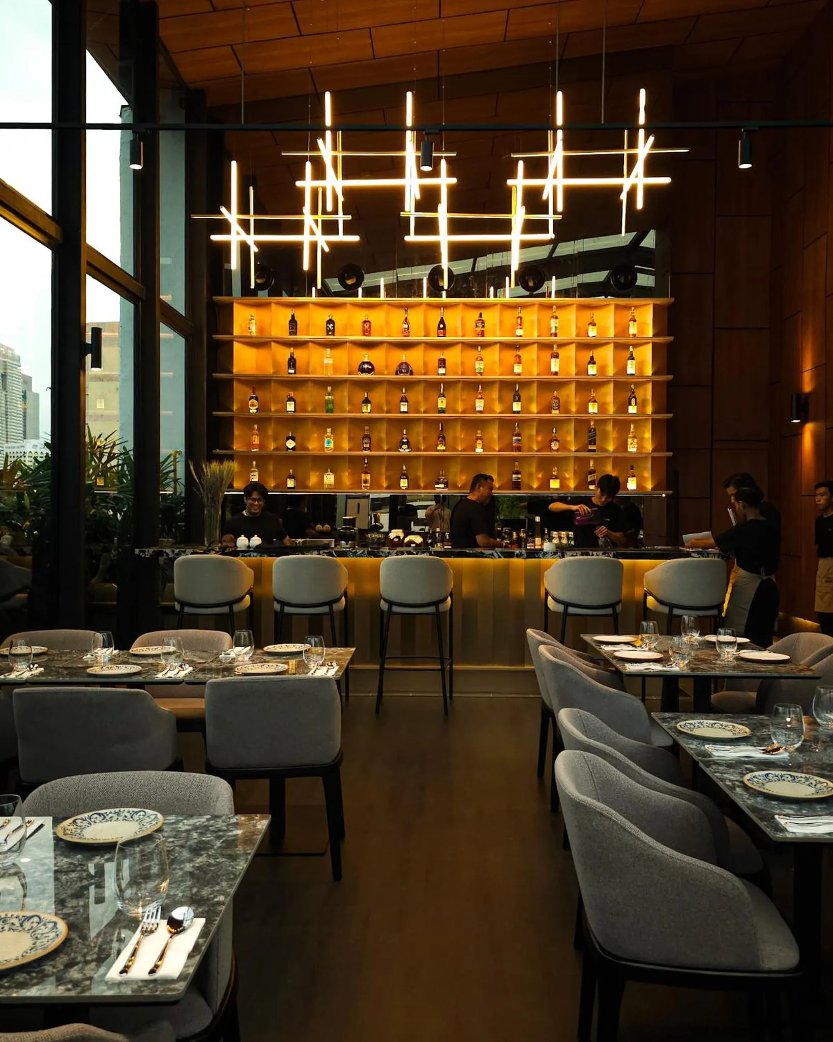 Restaurant/places to eat in B Hotel Kuala Lumpur