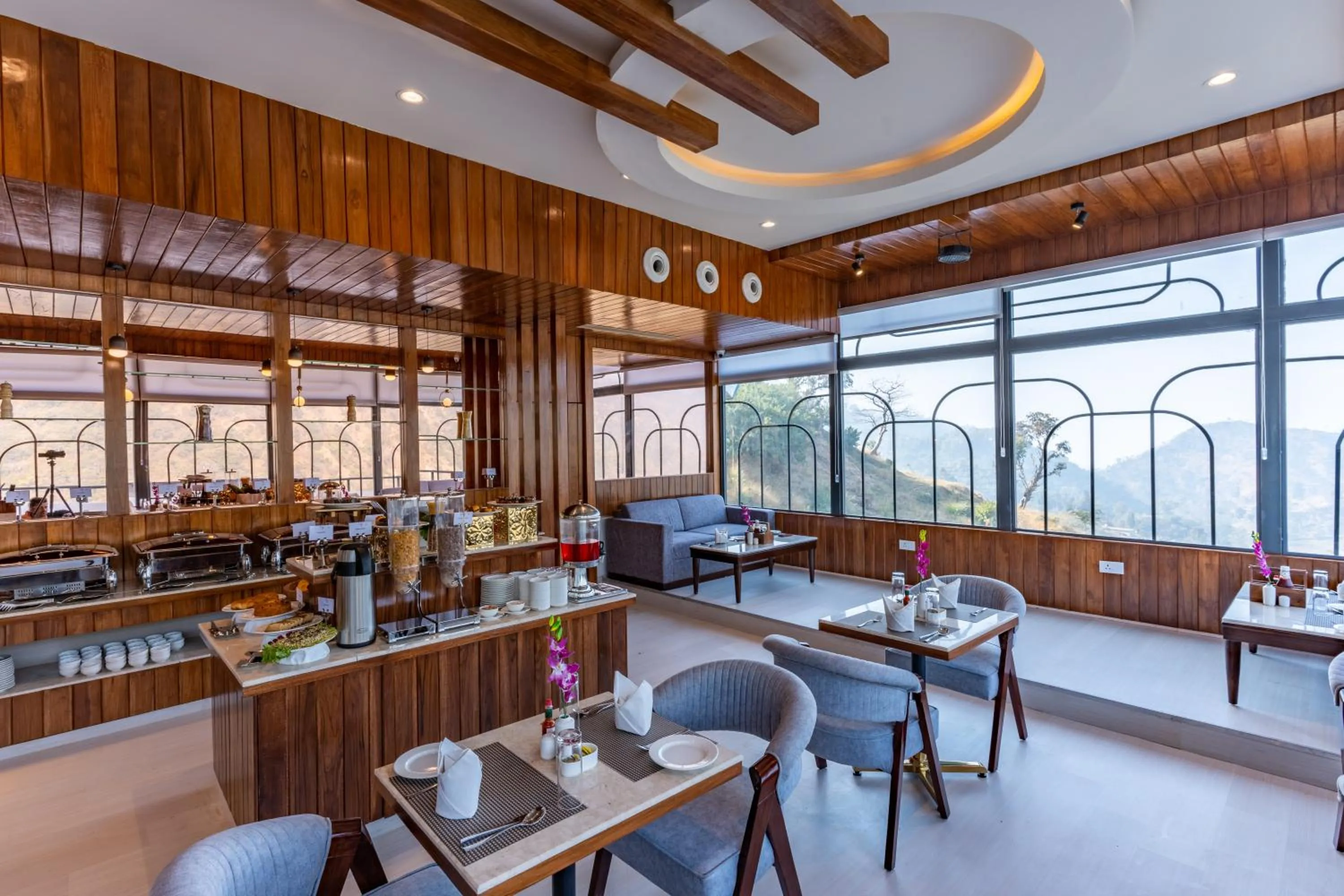 Restaurant/places to eat in Regenta Place Panchkula Morni Hills