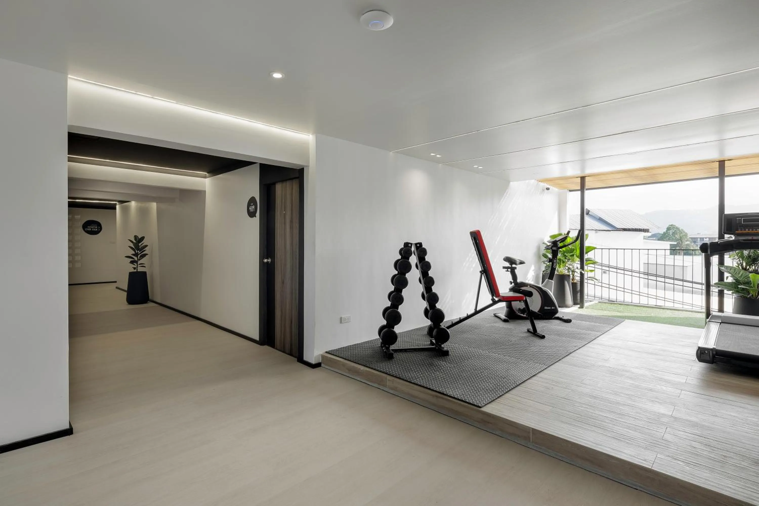 Fitness centre/facilities in BedTime Hotel Samui