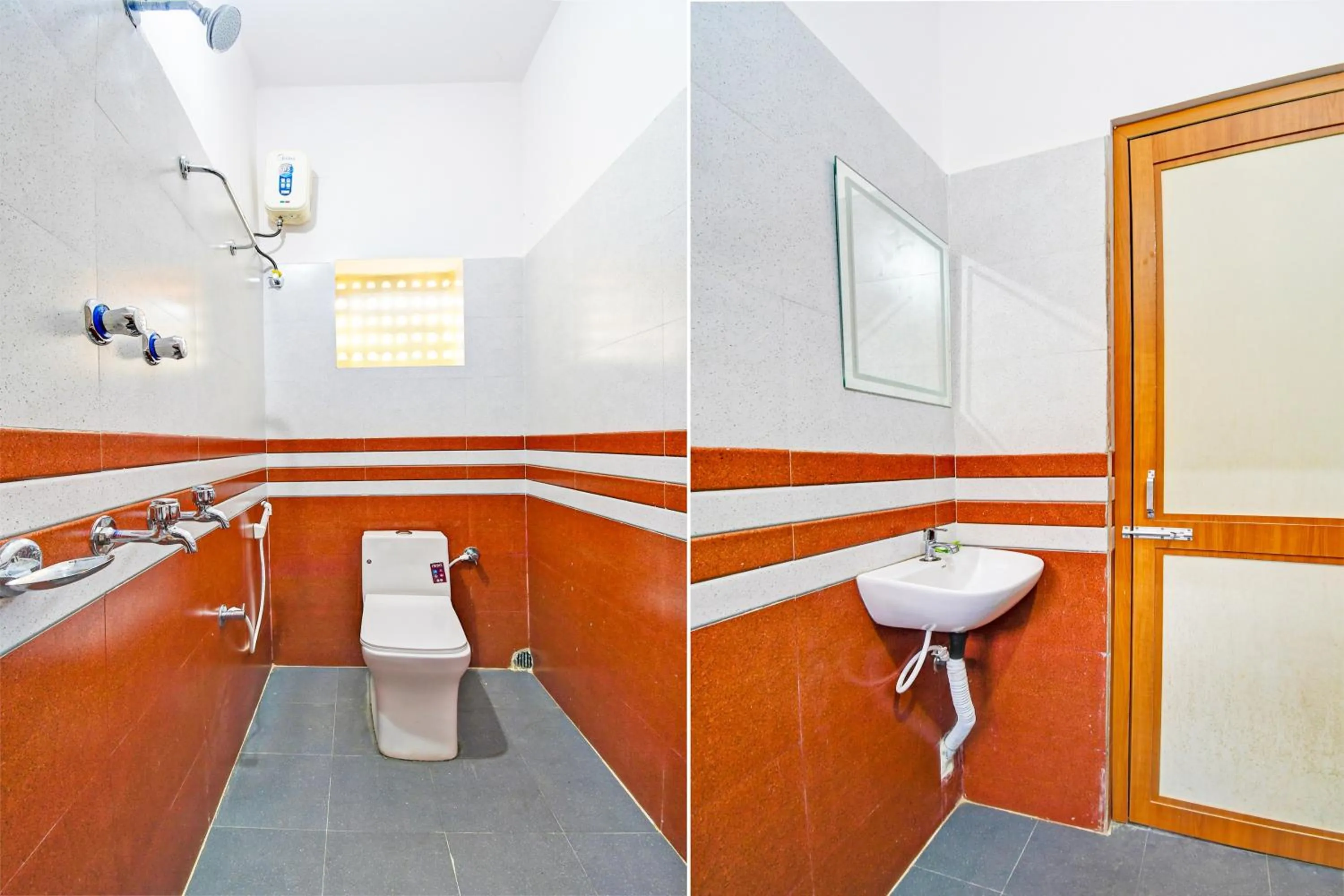 Bathroom in Super Hotel O Maa Bhubaneswari Hotel