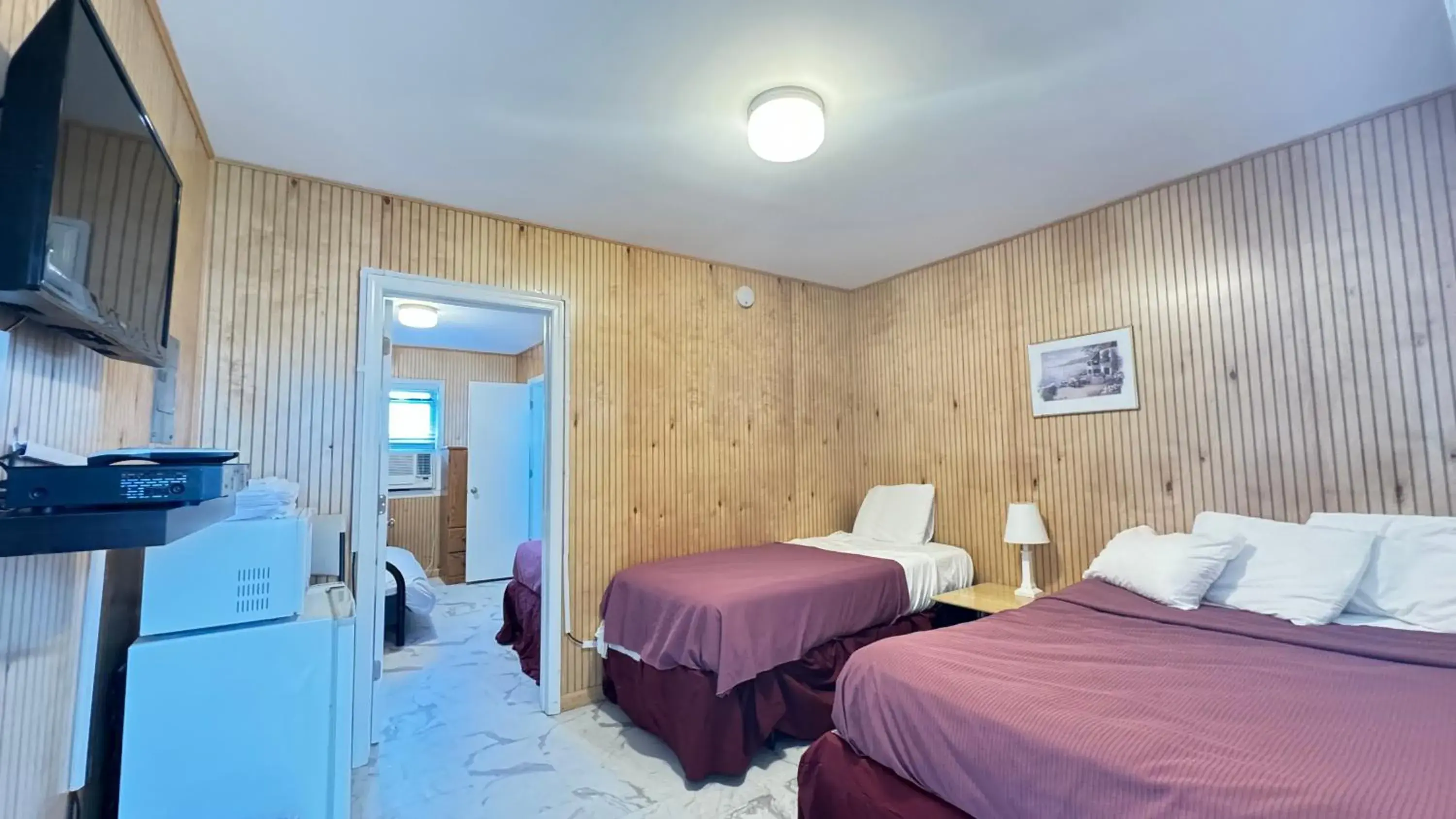 Deluxe Apartment in Boardwalk Sand & Surf Beach Hotel Oceanfront Deluxe Apartment in Boardwalk Sand & Surf Beach Hotel Oceanfront