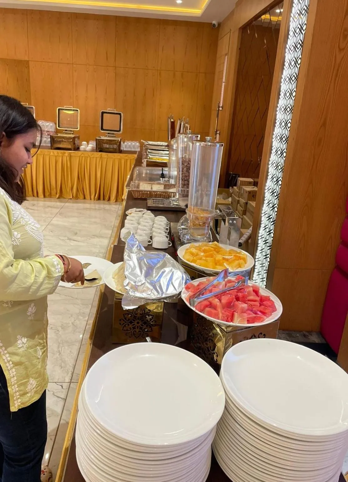 Breakfast in Hotel Three Seasons