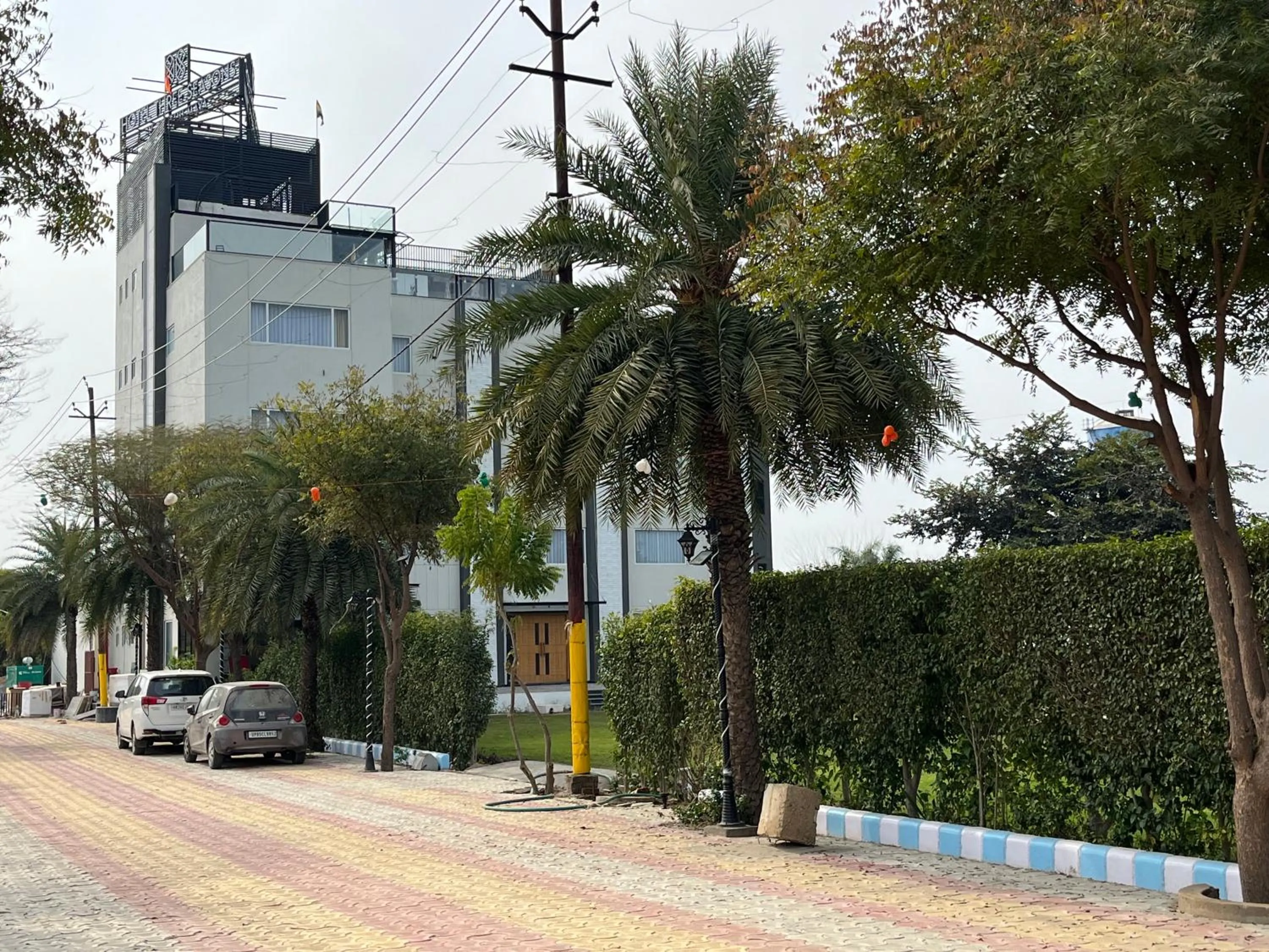 Property building in Hotel Three Seasons