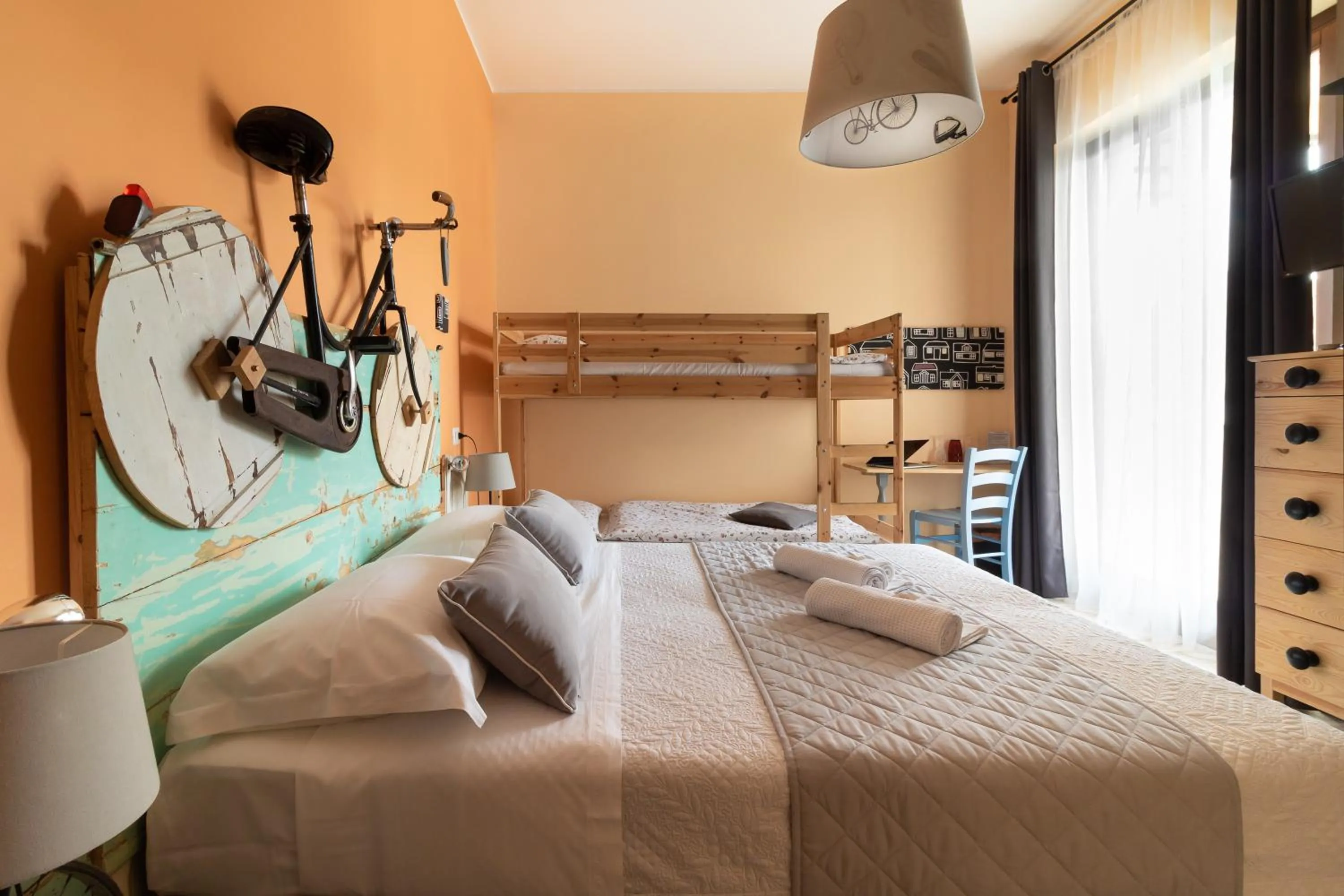 bunk bed in Bed and Breakfast Bric & Brac