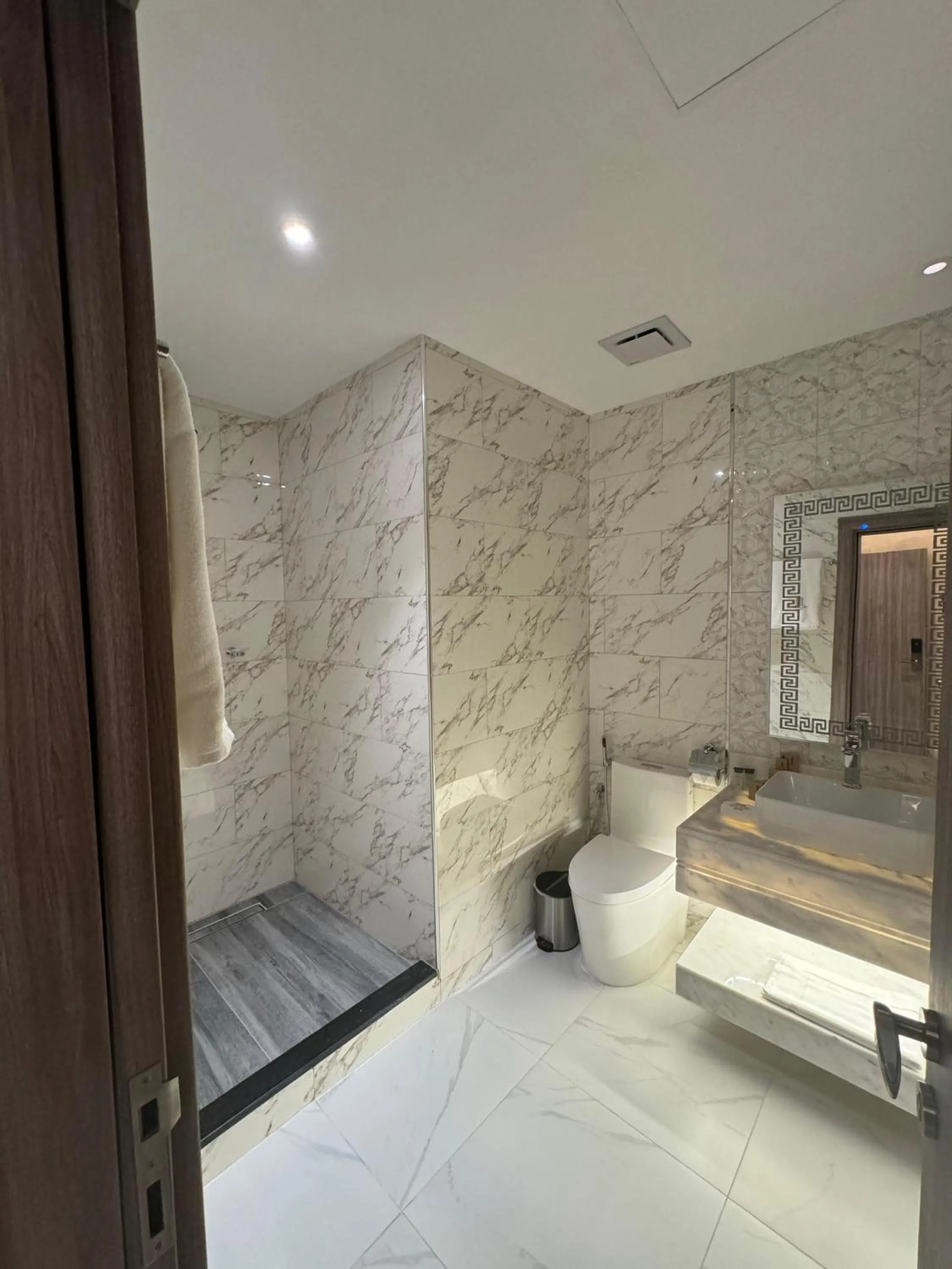 Toilet in Royal Plaza Hotel