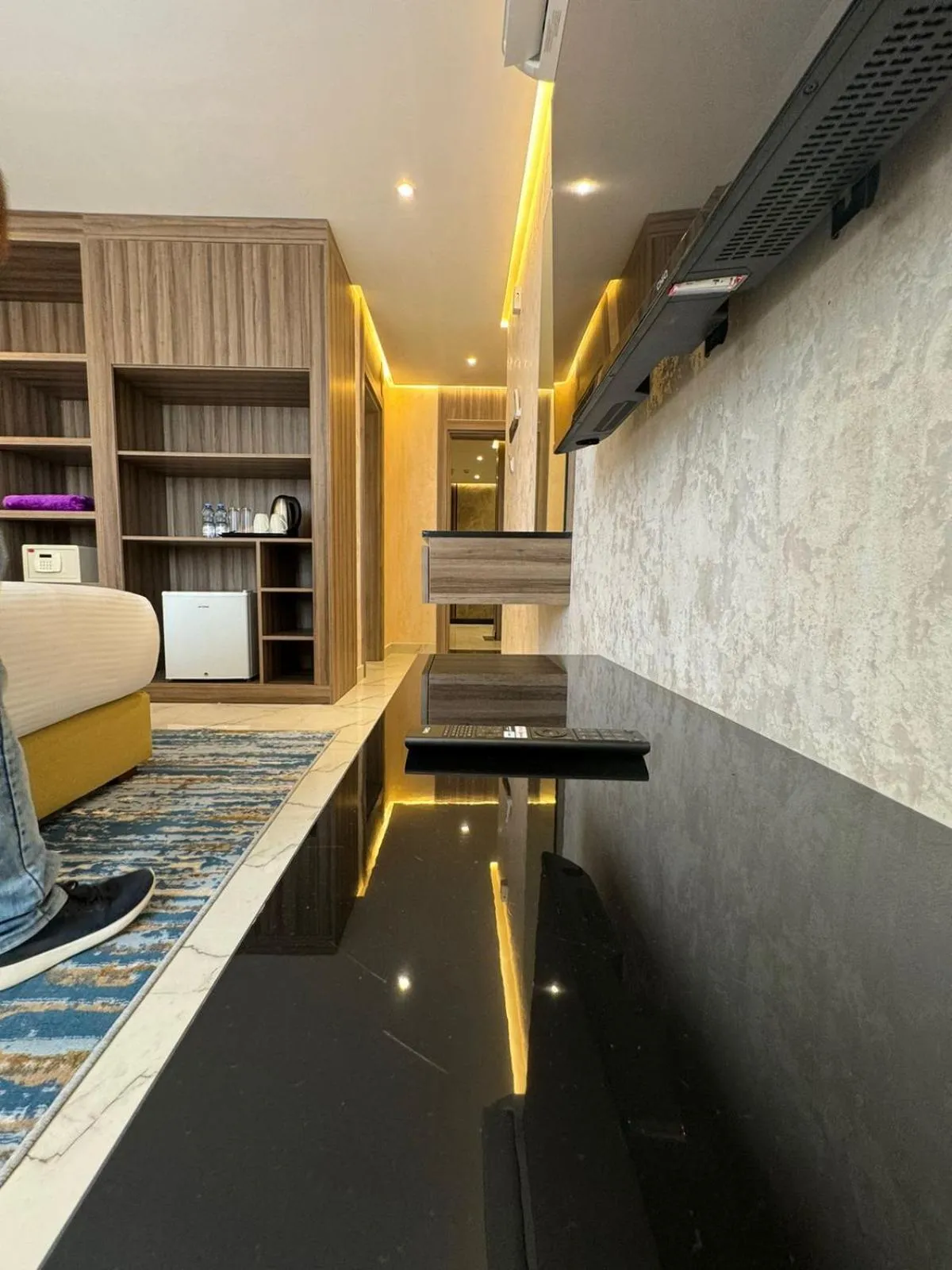 Bedroom in Royal Plaza Hotel