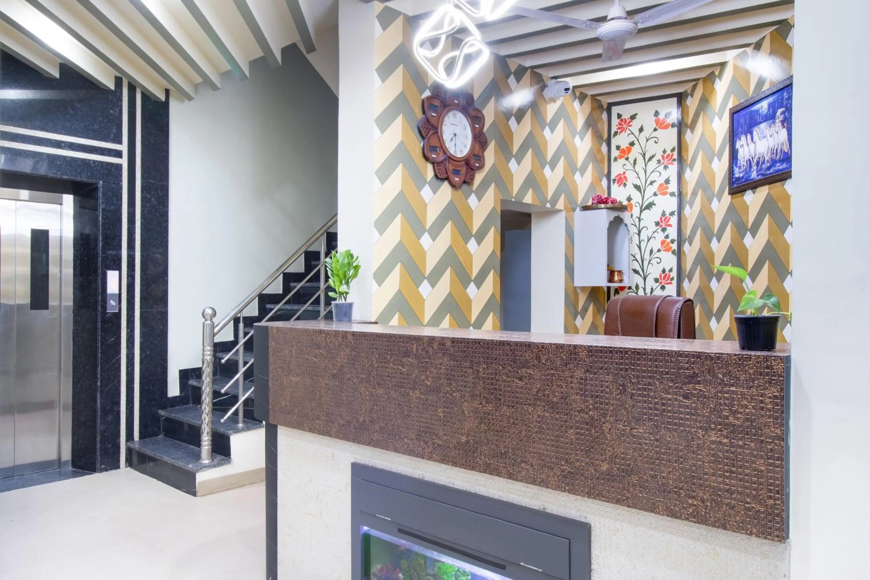 Lobby or reception in Treebo Royal Imperial, Bikaner Railway Station