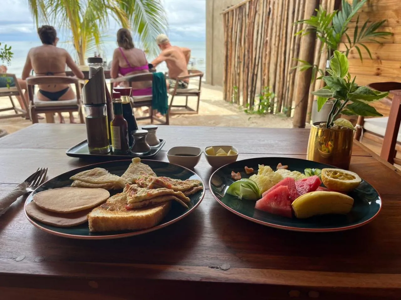Breakfast in Aluna Beach Apartments