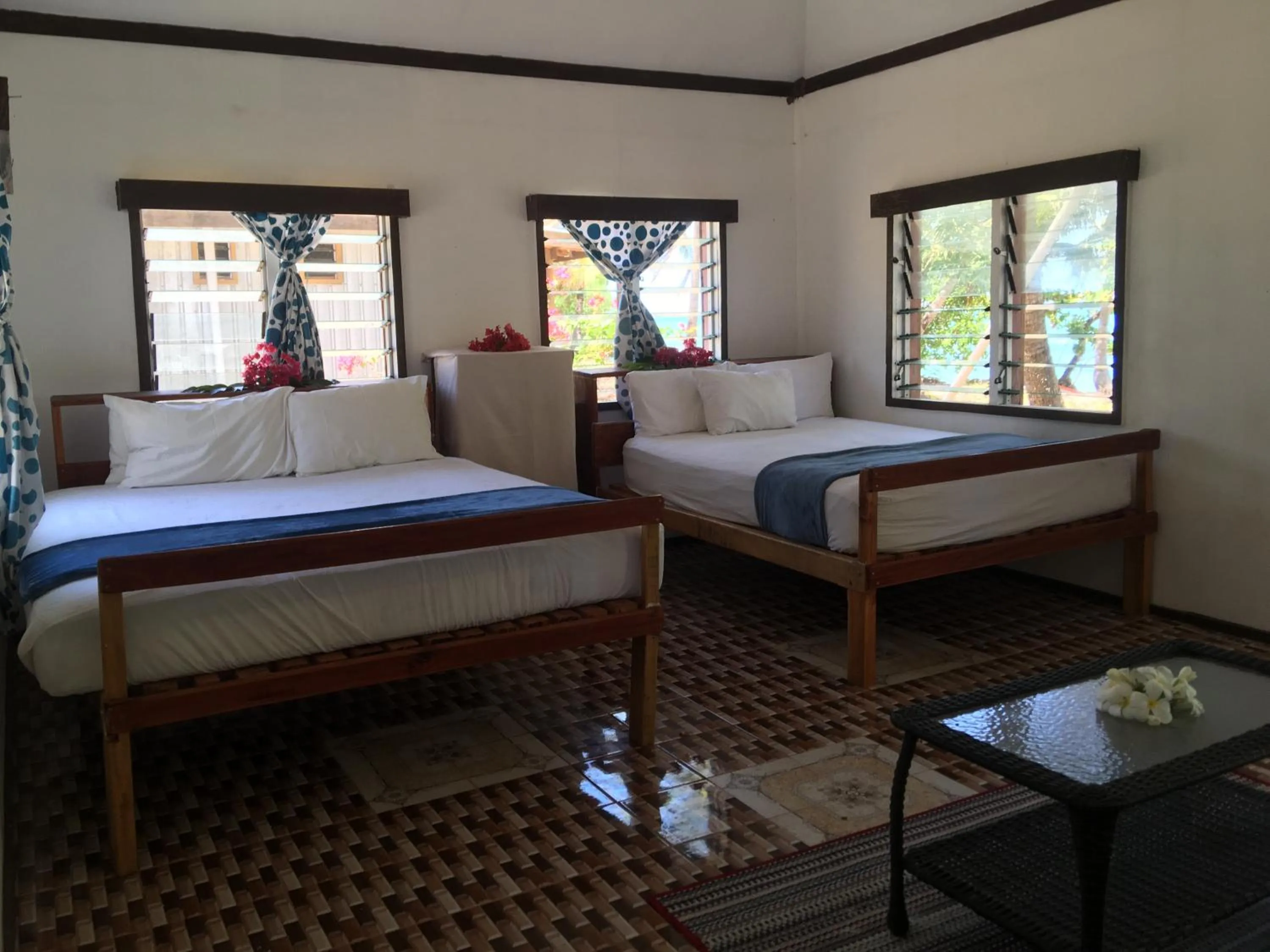 Bed in Yawekata Eco Still Bluewater Lodge