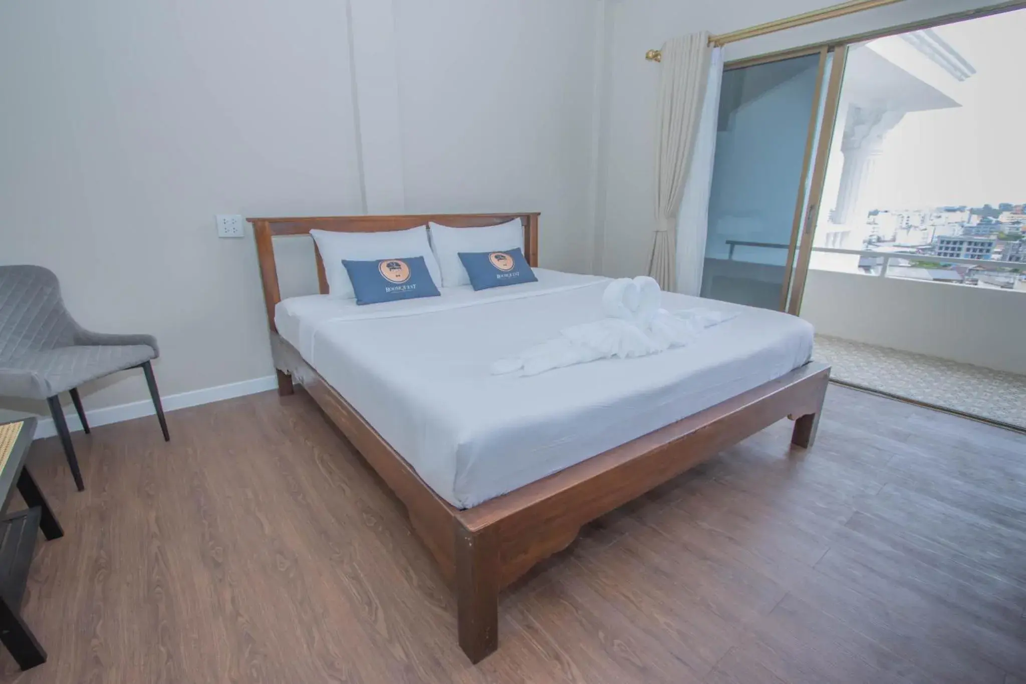 Double Room with Pool View in RoomQuest The Peak Patong Hill Double Room with Pool View in RoomQuest The Peak Patong Hill