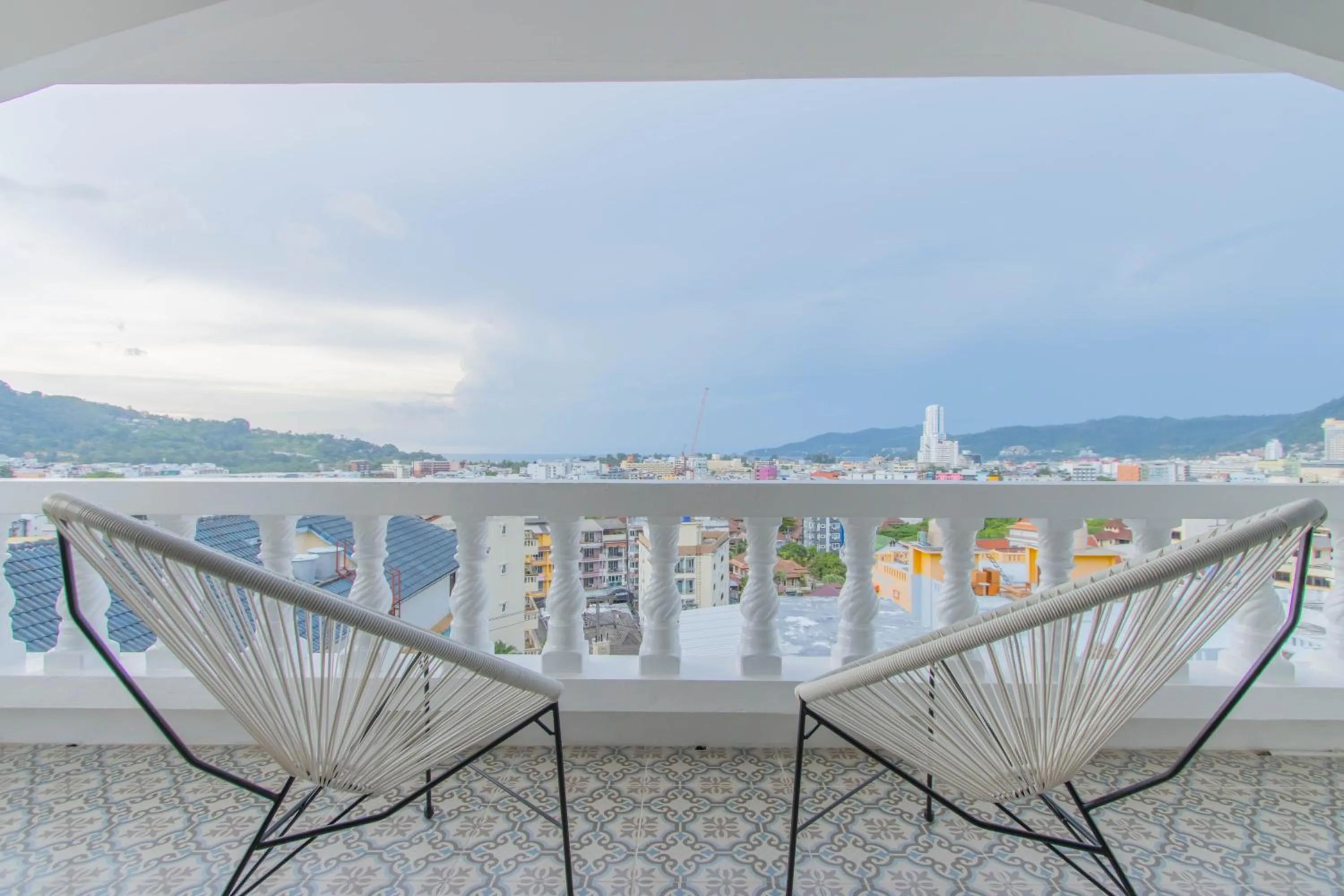 Balcony/Terrace in RoomQuest The Peak Patong Hill