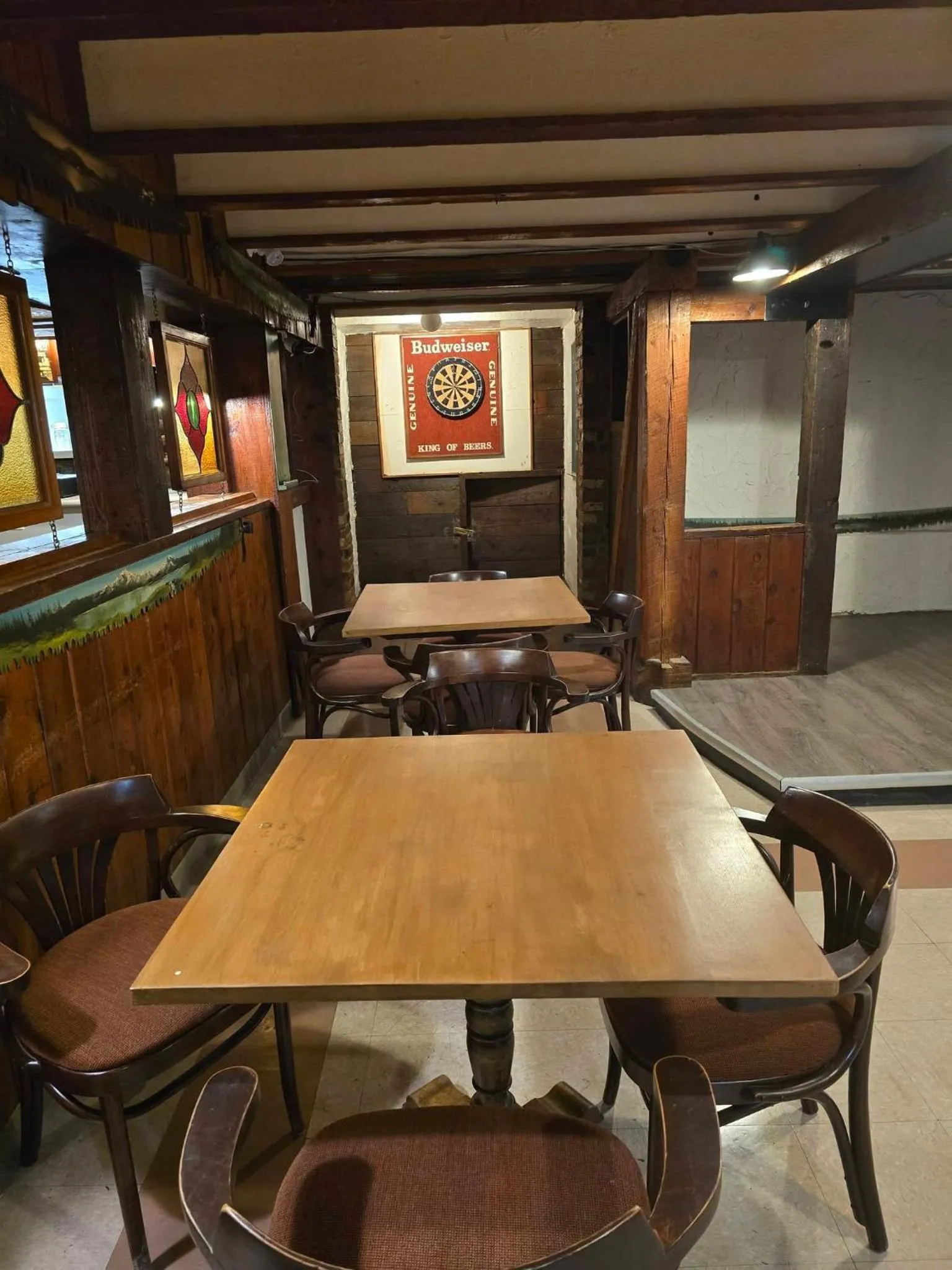 Restaurant/places to eat in Campbell River Lodge