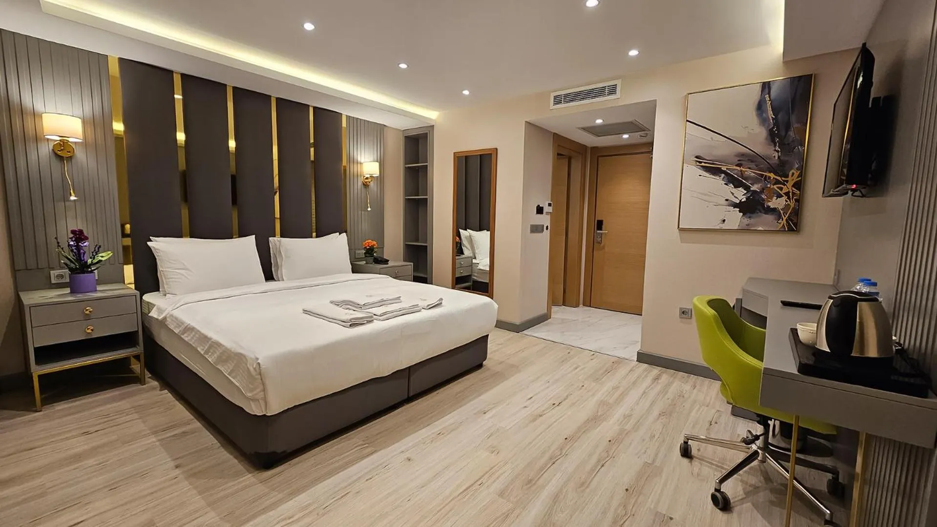 Bed in The Külsümz Hotel