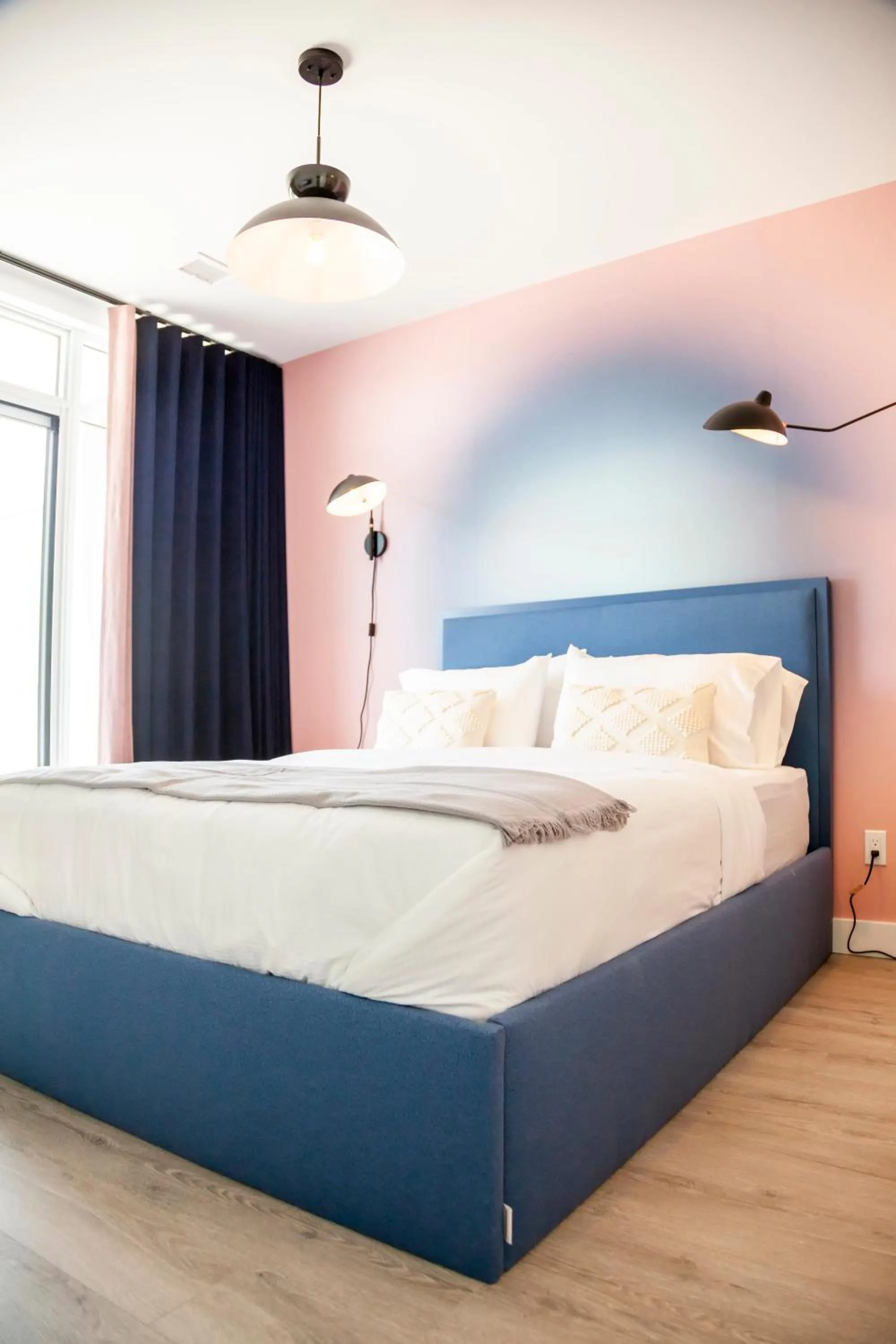 Bedroom, Bed in The Laundry Rooms Gaslight Cambridge