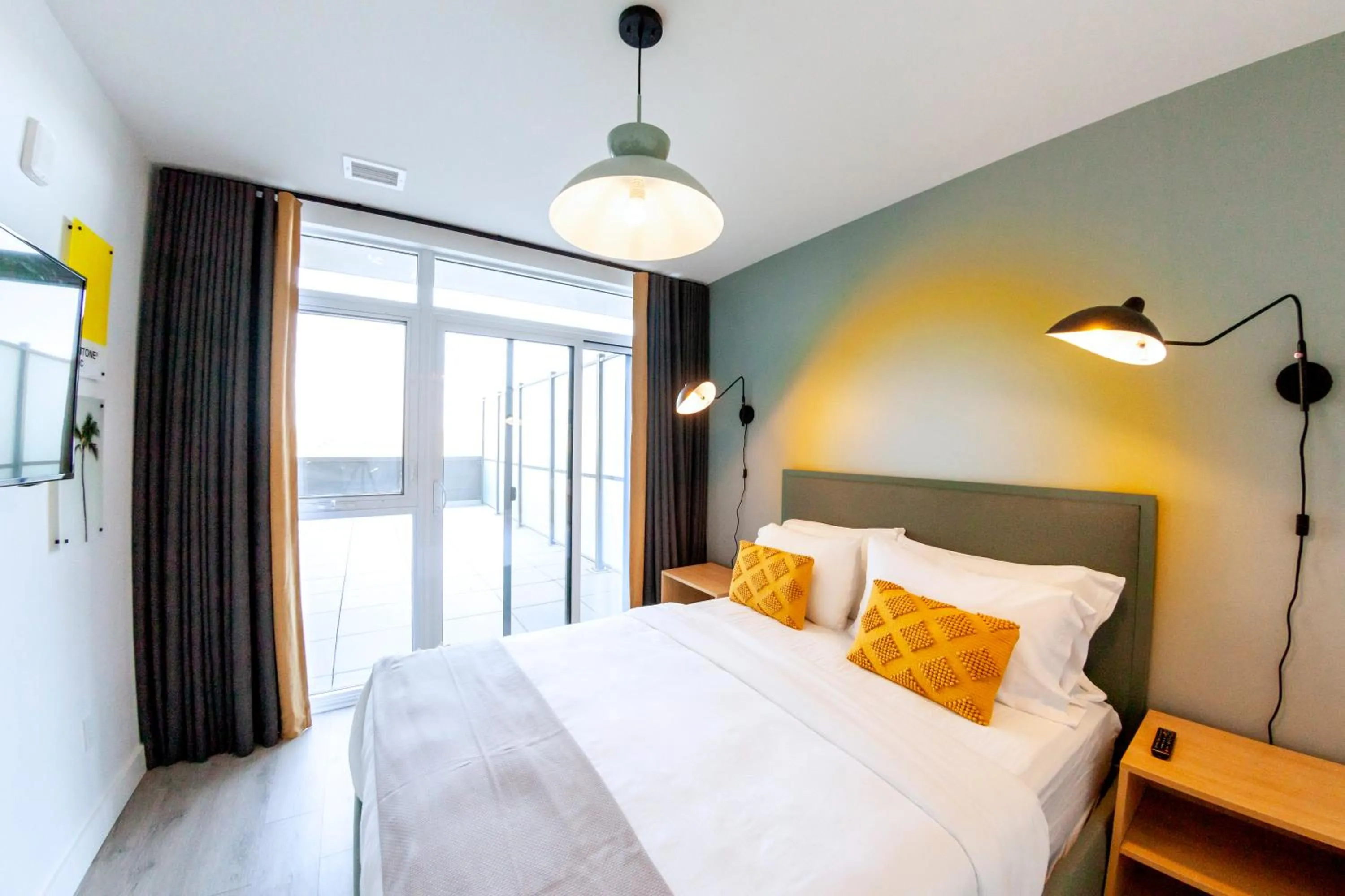 Bedroom, Bed in The Laundry Rooms Gaslight Cambridge