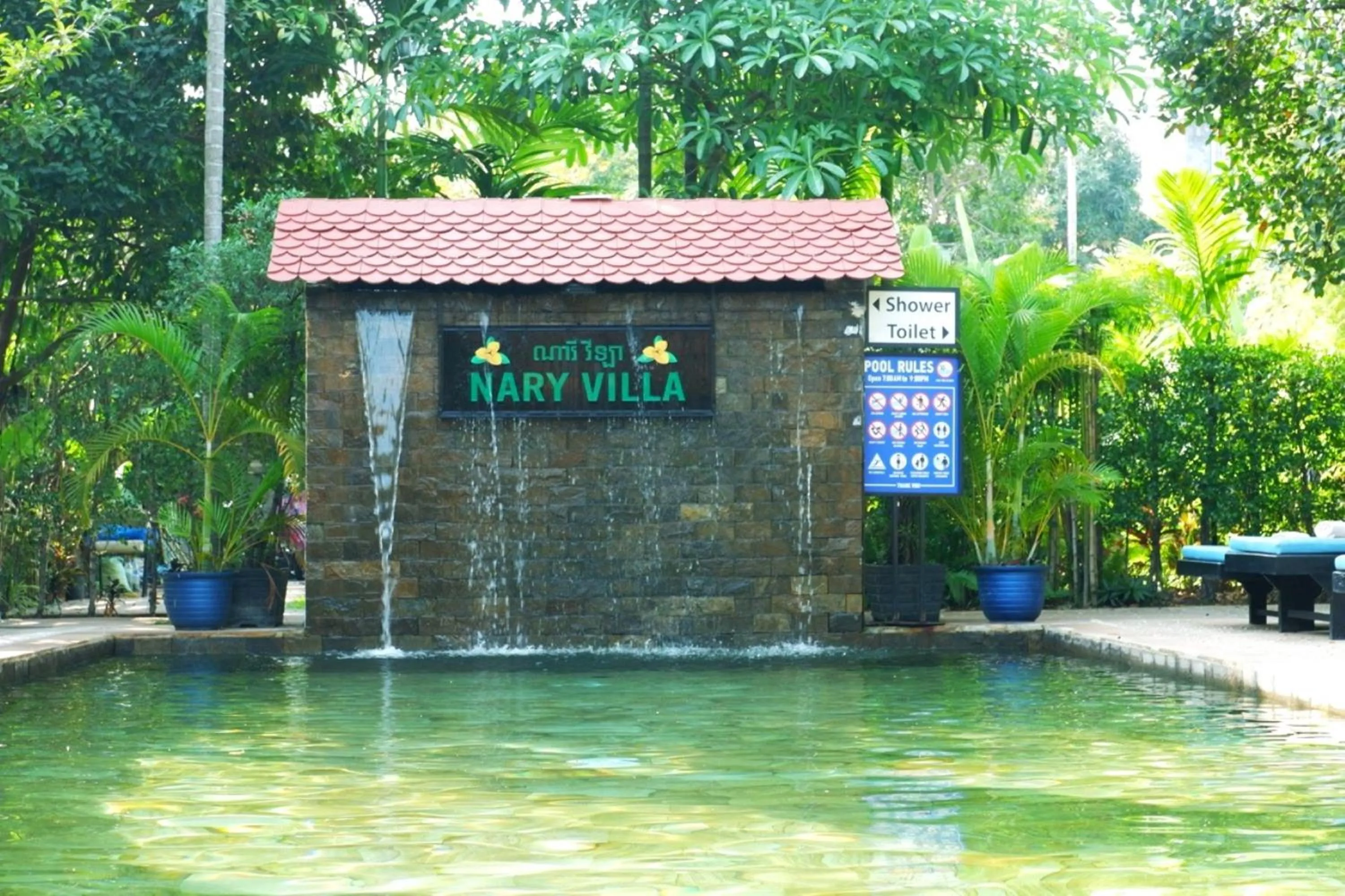 Swimming pool in Nary Villa