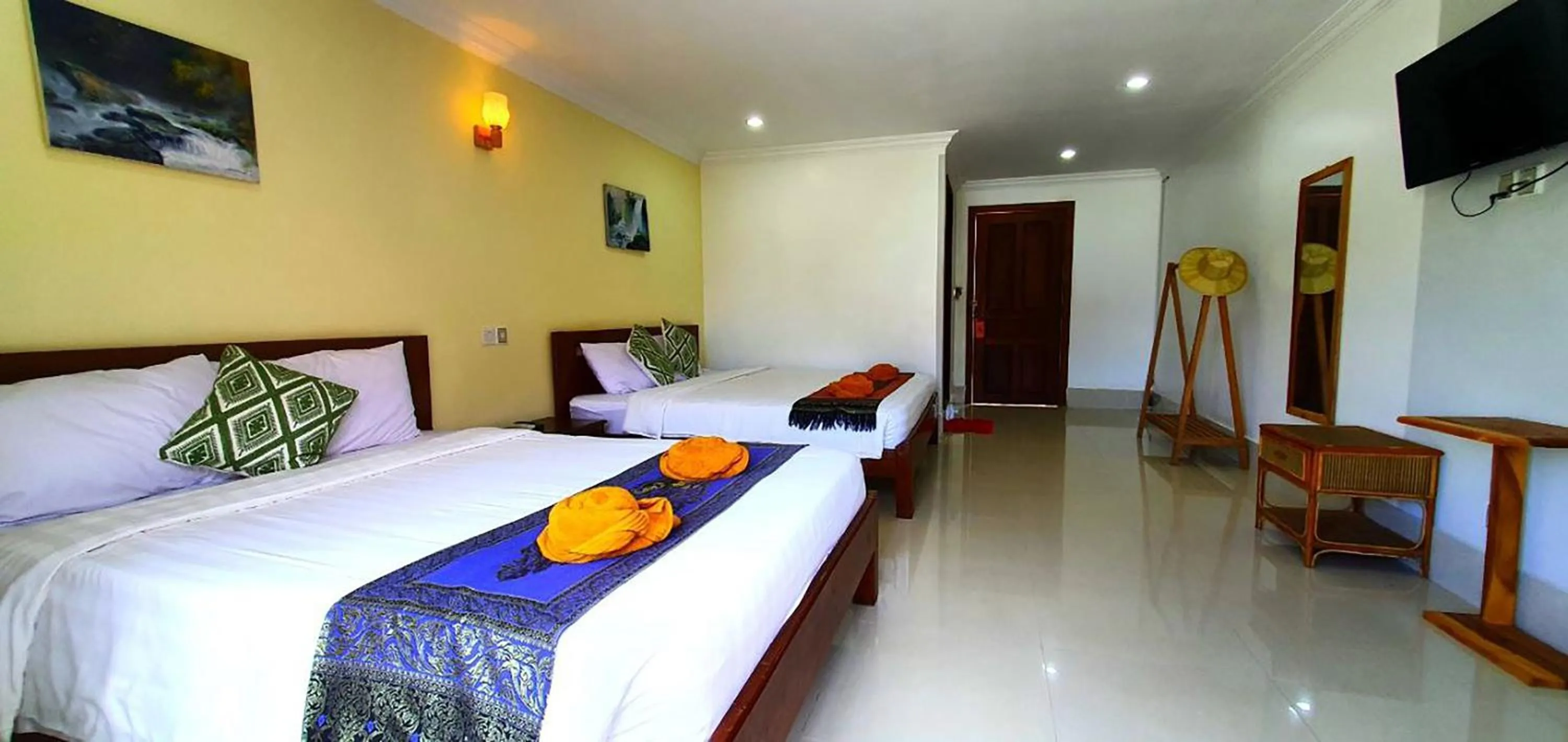 Bedroom, Bed in Nary Villa