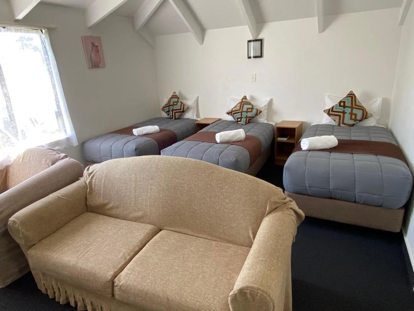 sunbed, Bed in Ascot Vale Motor Lodge