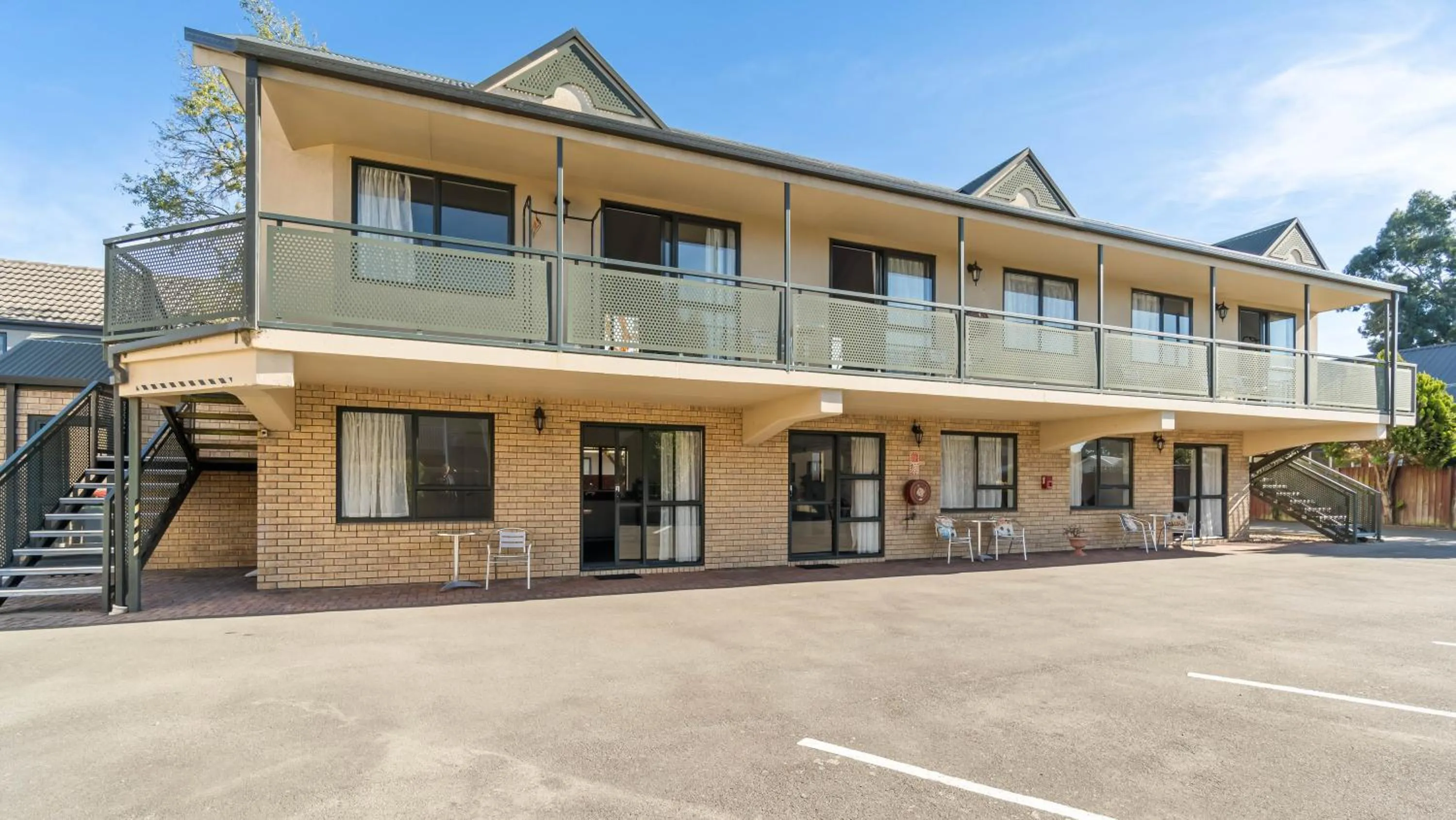 Property building in Ascot Vale Motor Lodge