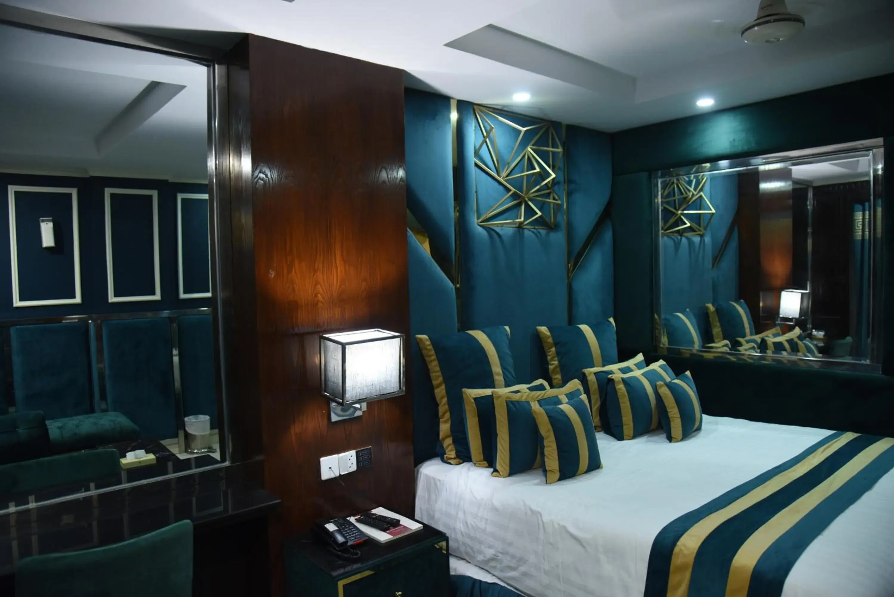 Deluxe Room in Hilton Suites Lahore Deluxe Room in Hilton Suites Lahore