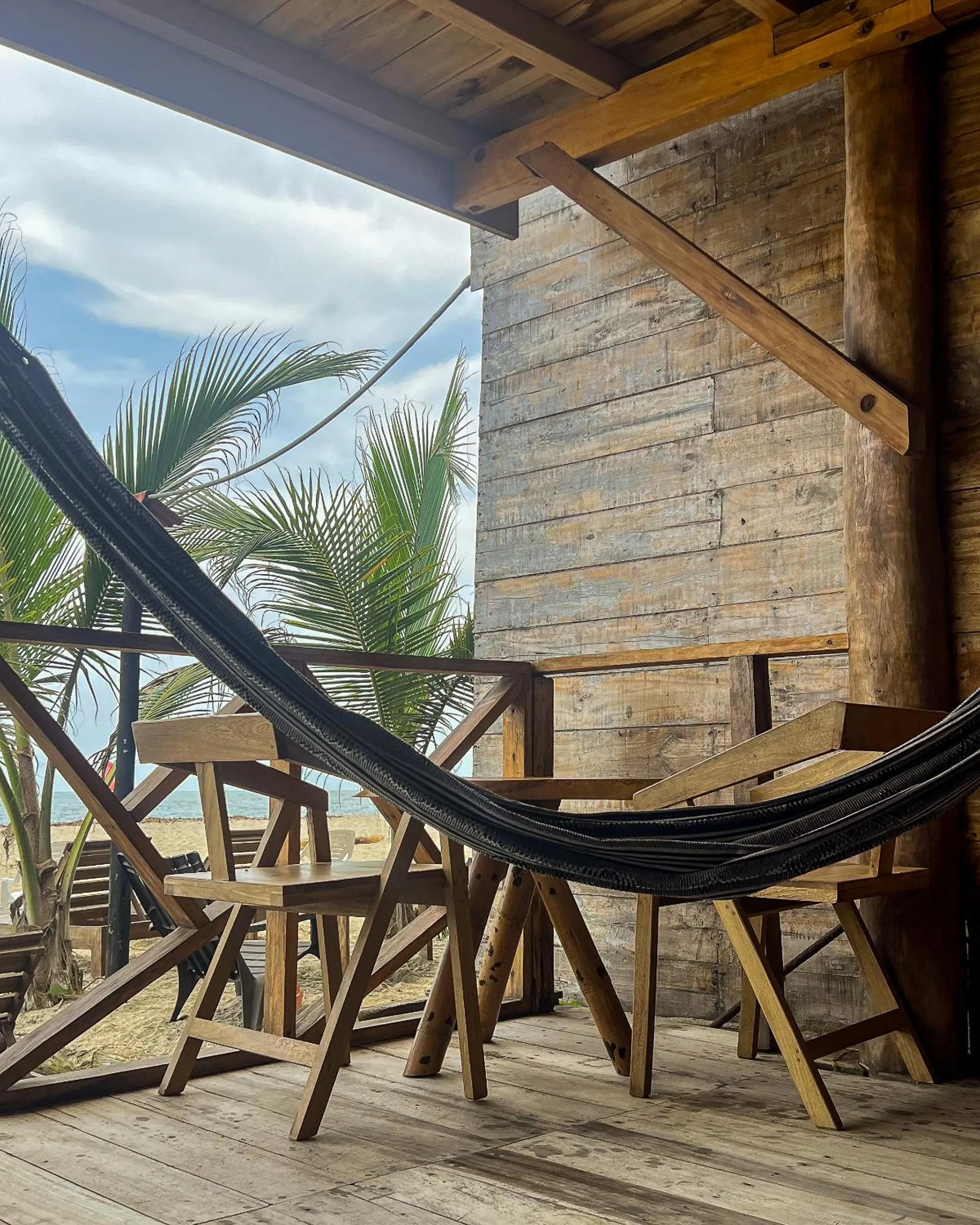 Day in Hostal MOCAMBO BEACH