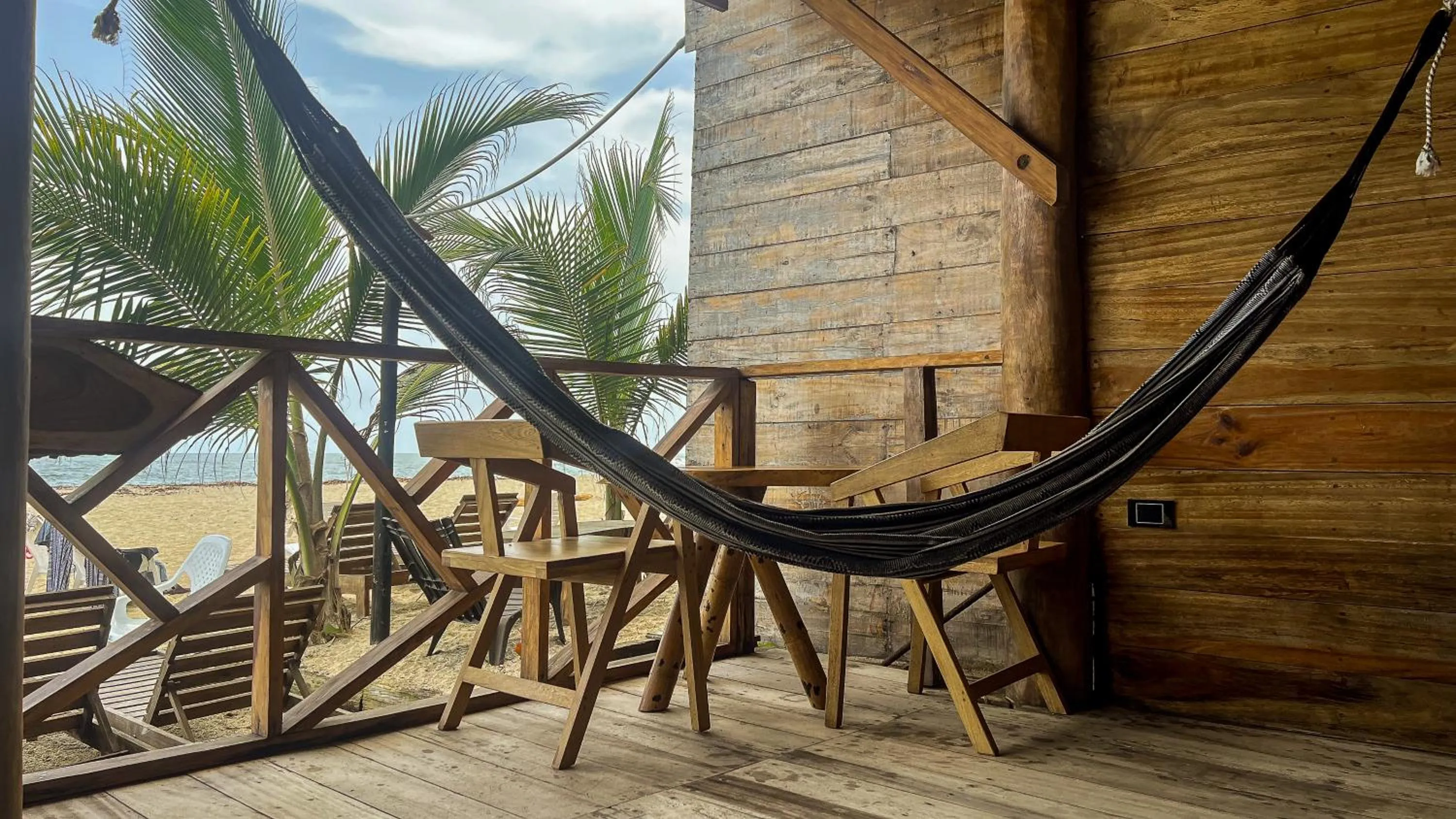 Day in Hostal MOCAMBO BEACH