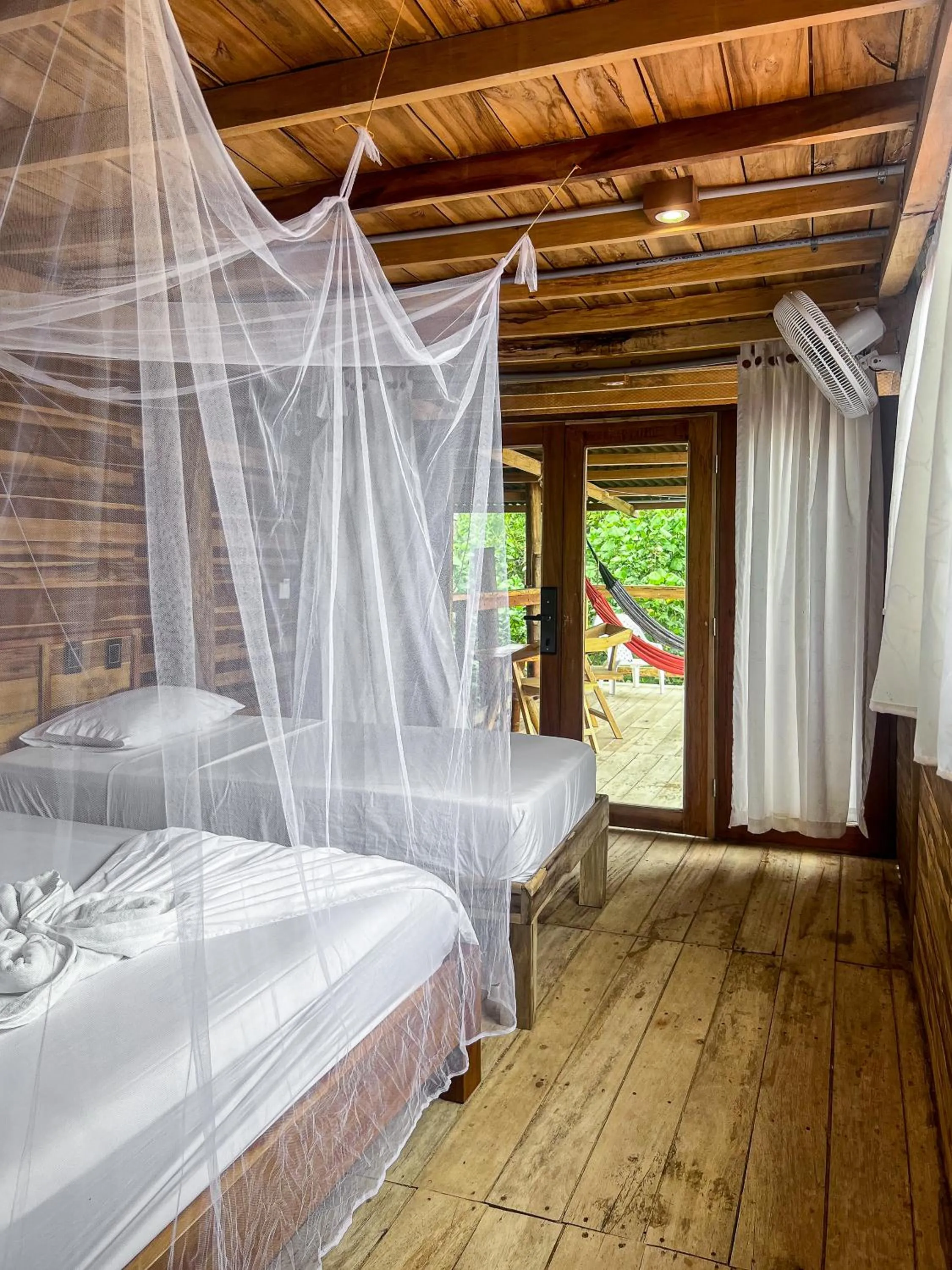 Bed in Hostal MOCAMBO BEACH