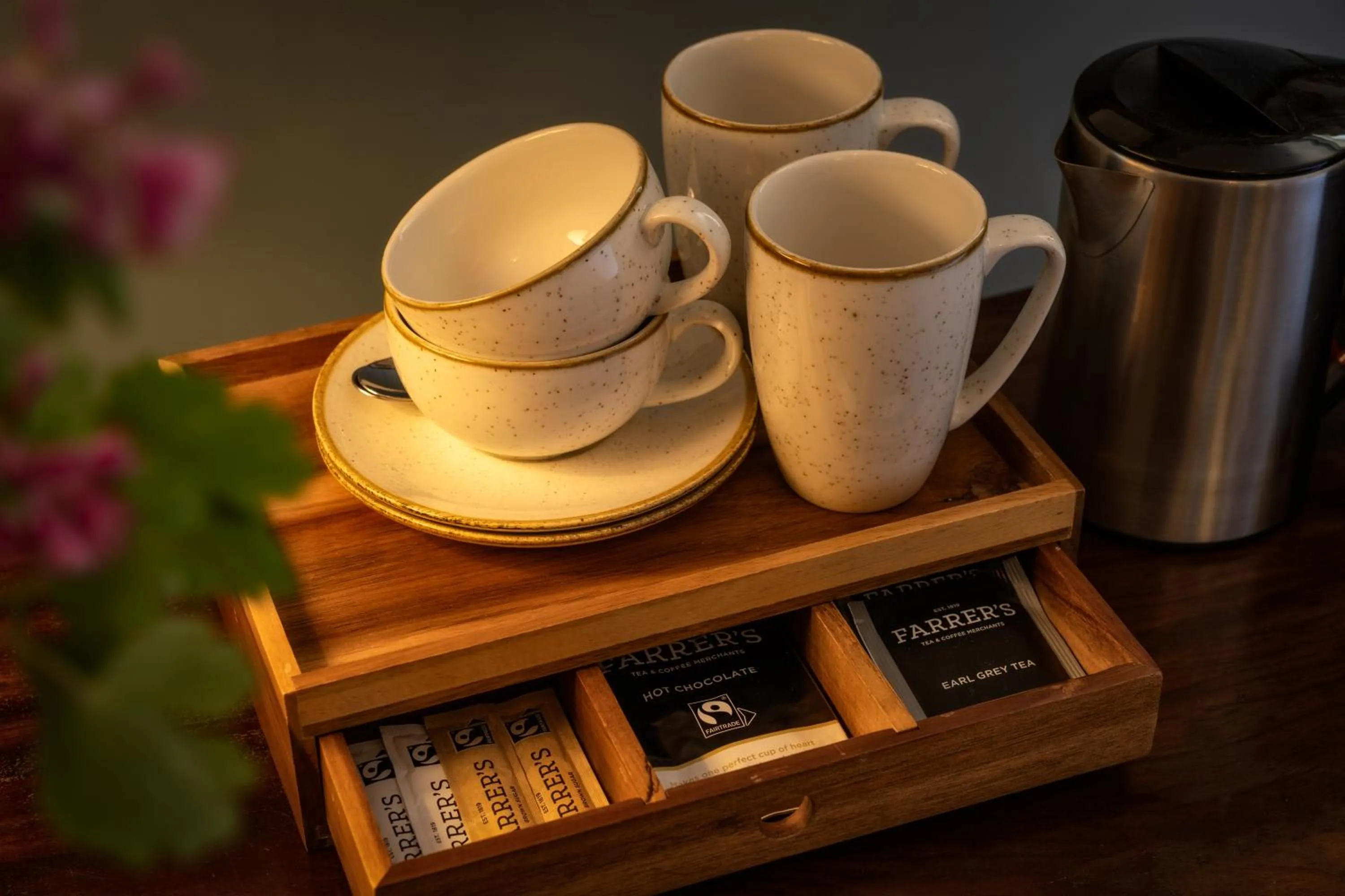 Coffee/tea facilities in George and Dragon Clifton