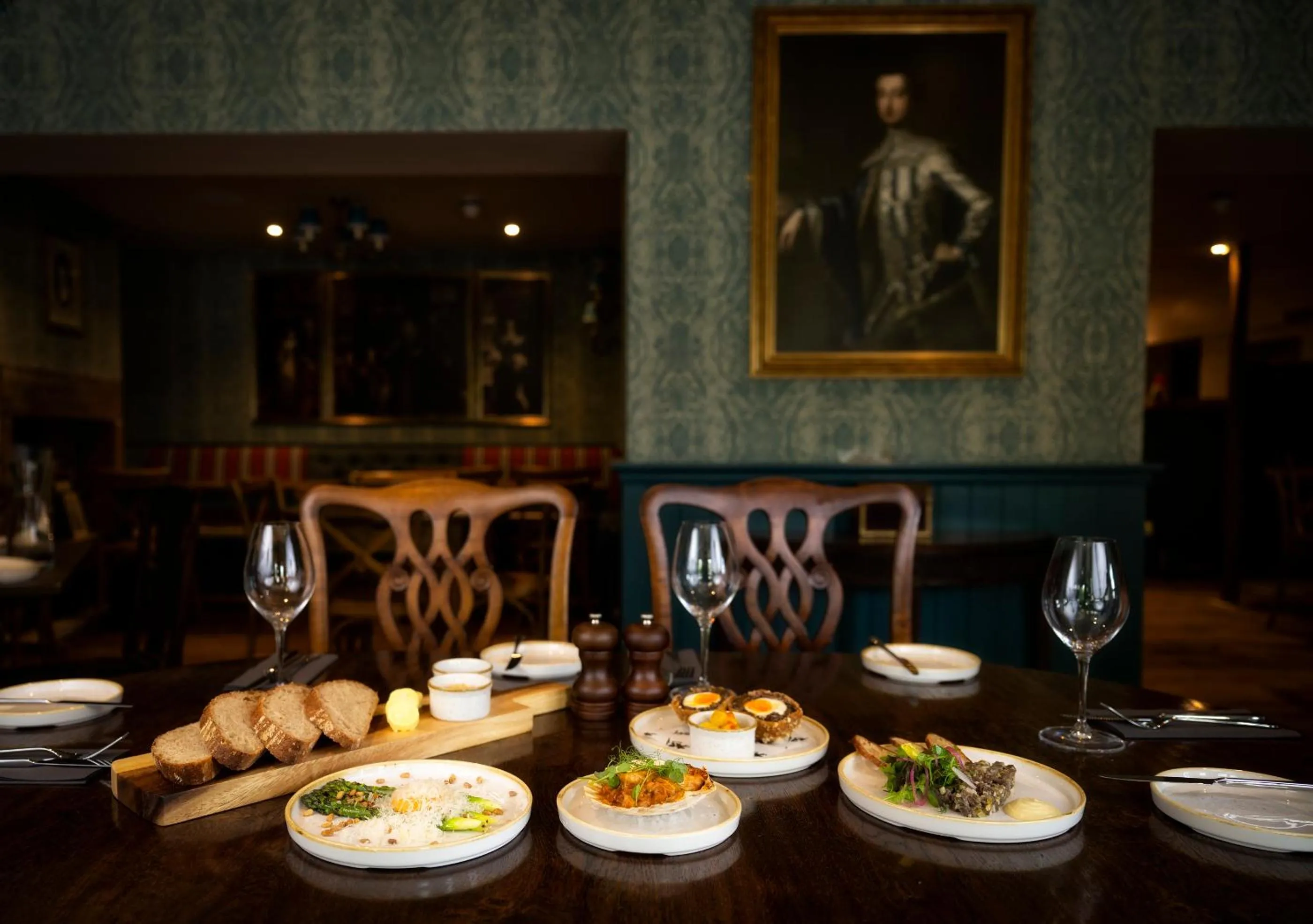 Lounge or bar in George and Dragon Clifton