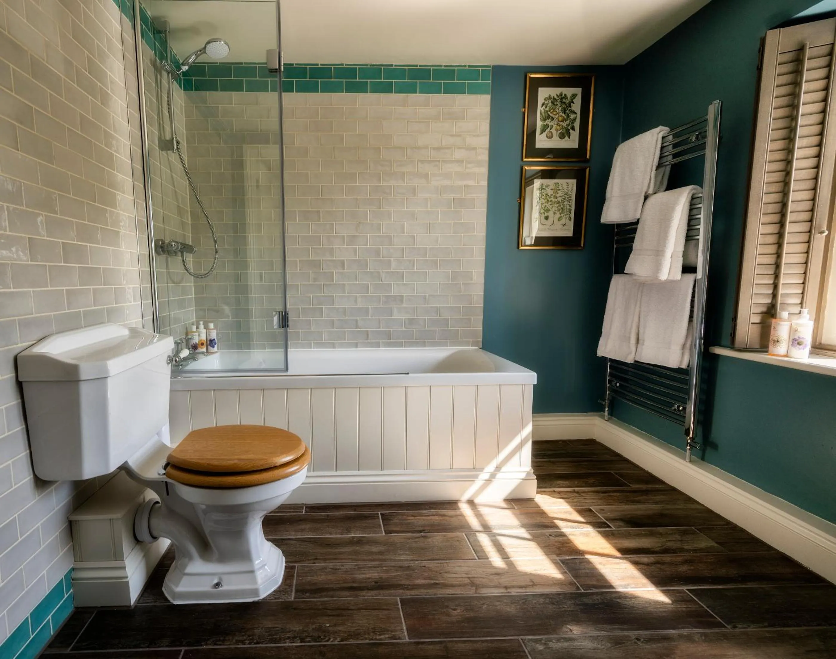 Bathroom in George and Dragon Clifton