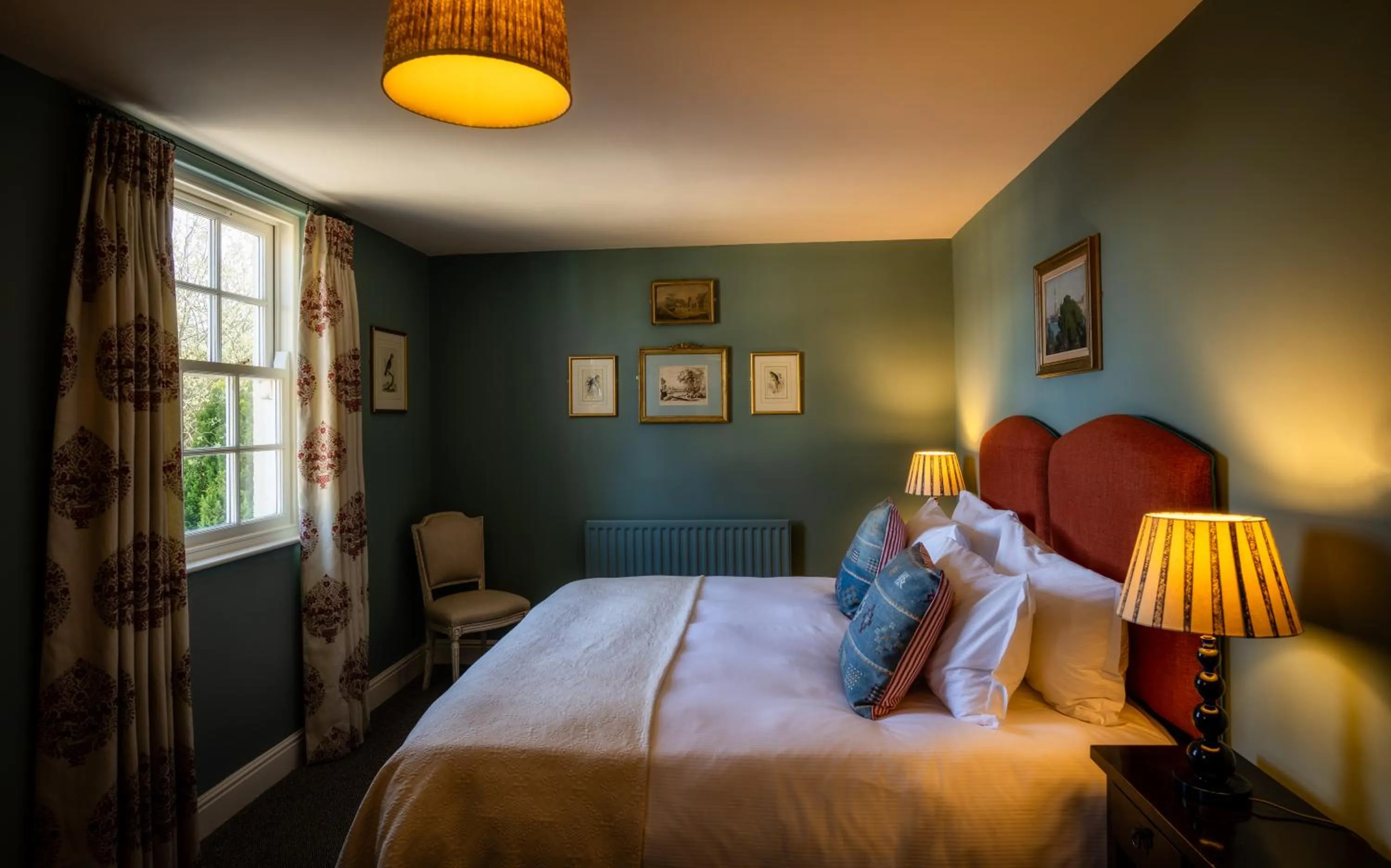 Bedroom, Bed in George and Dragon Clifton