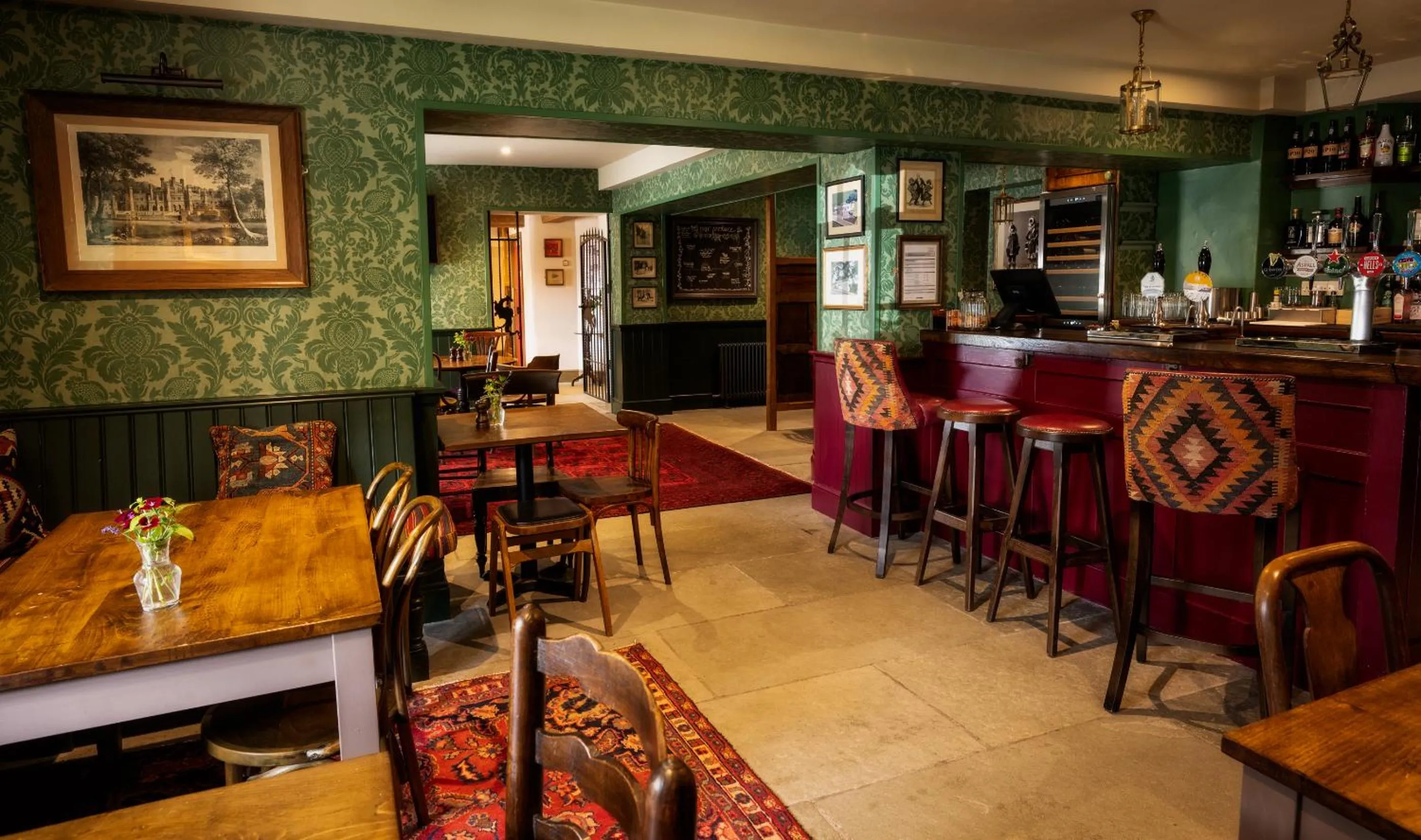 Restaurant/places to eat in George and Dragon Clifton