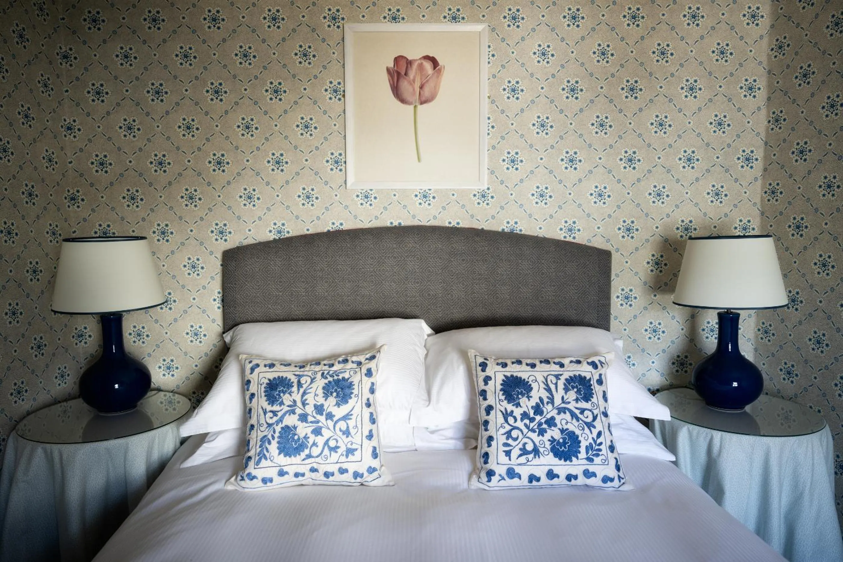 Bedroom, Bed in George and Dragon Clifton