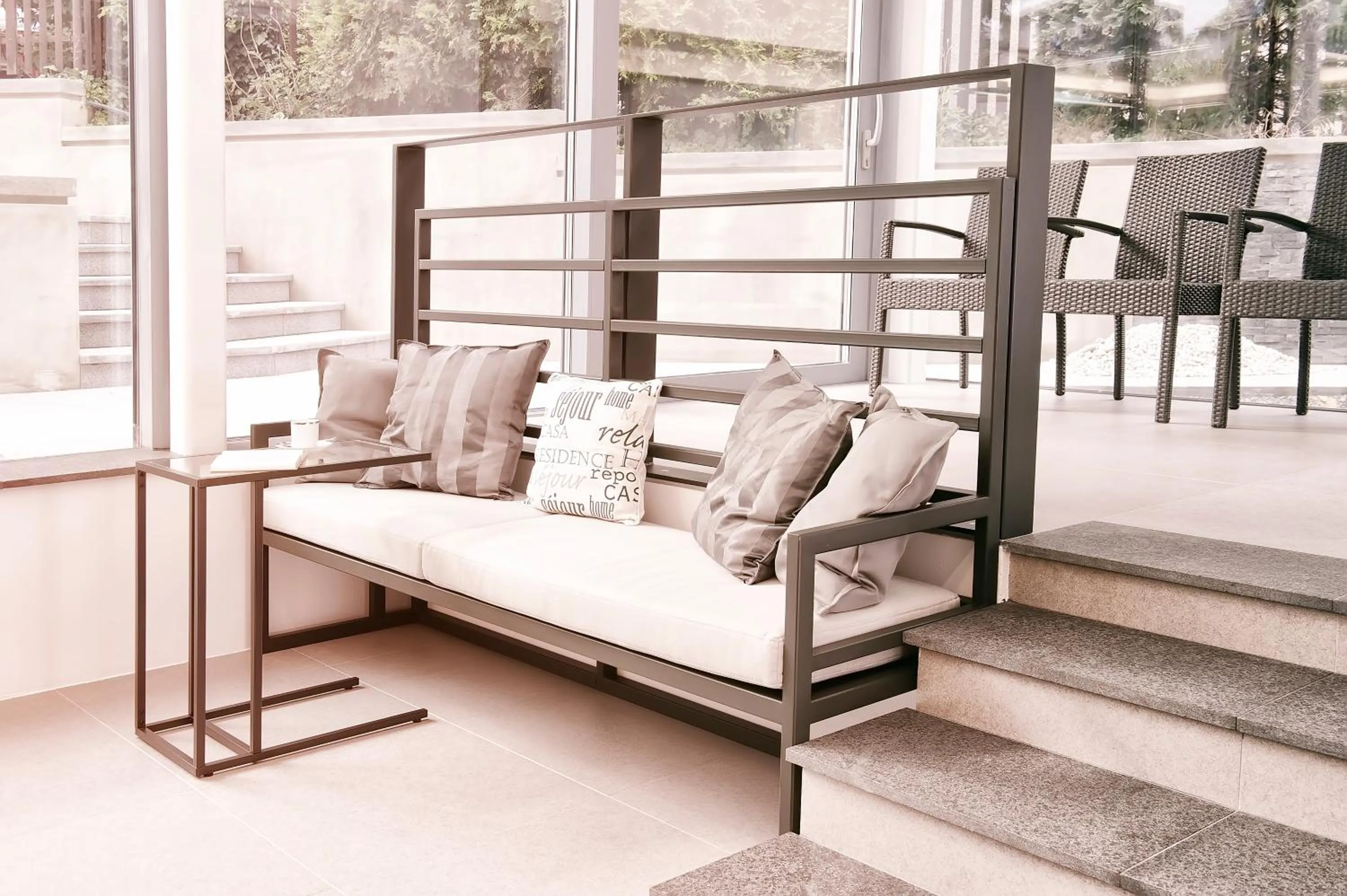 Restaurant/places to eat in Villa na Vinici