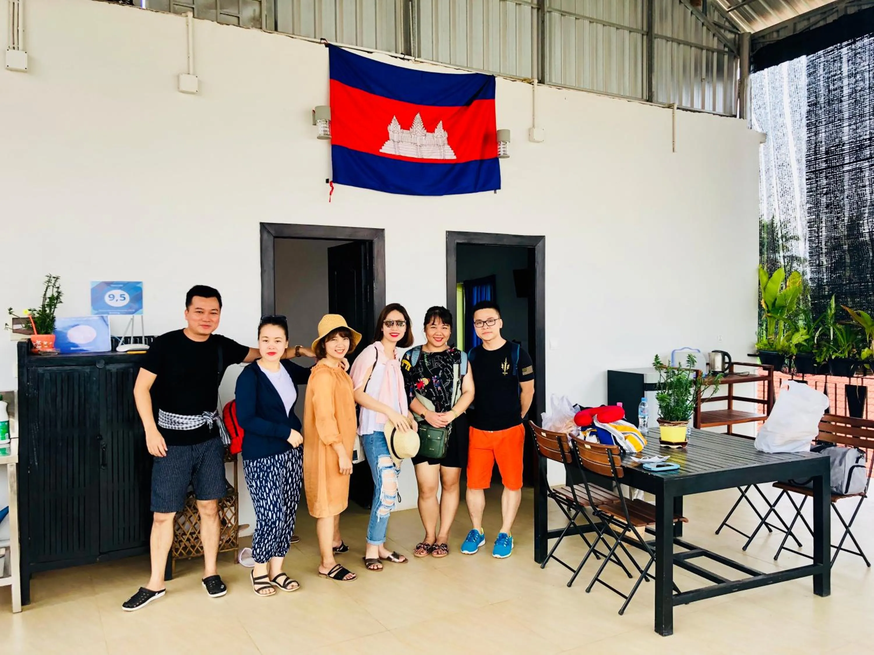 Photo of the whole room in Sophat Villa