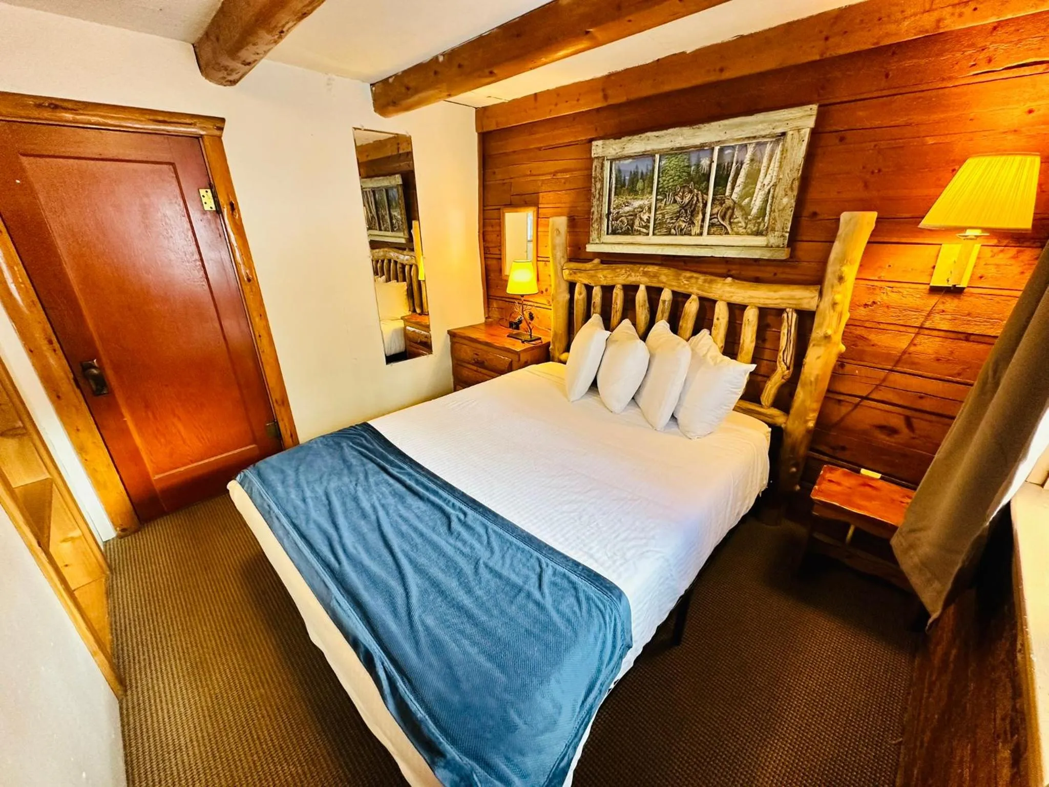 Ute Bluff Lodge, Cabins and RV park