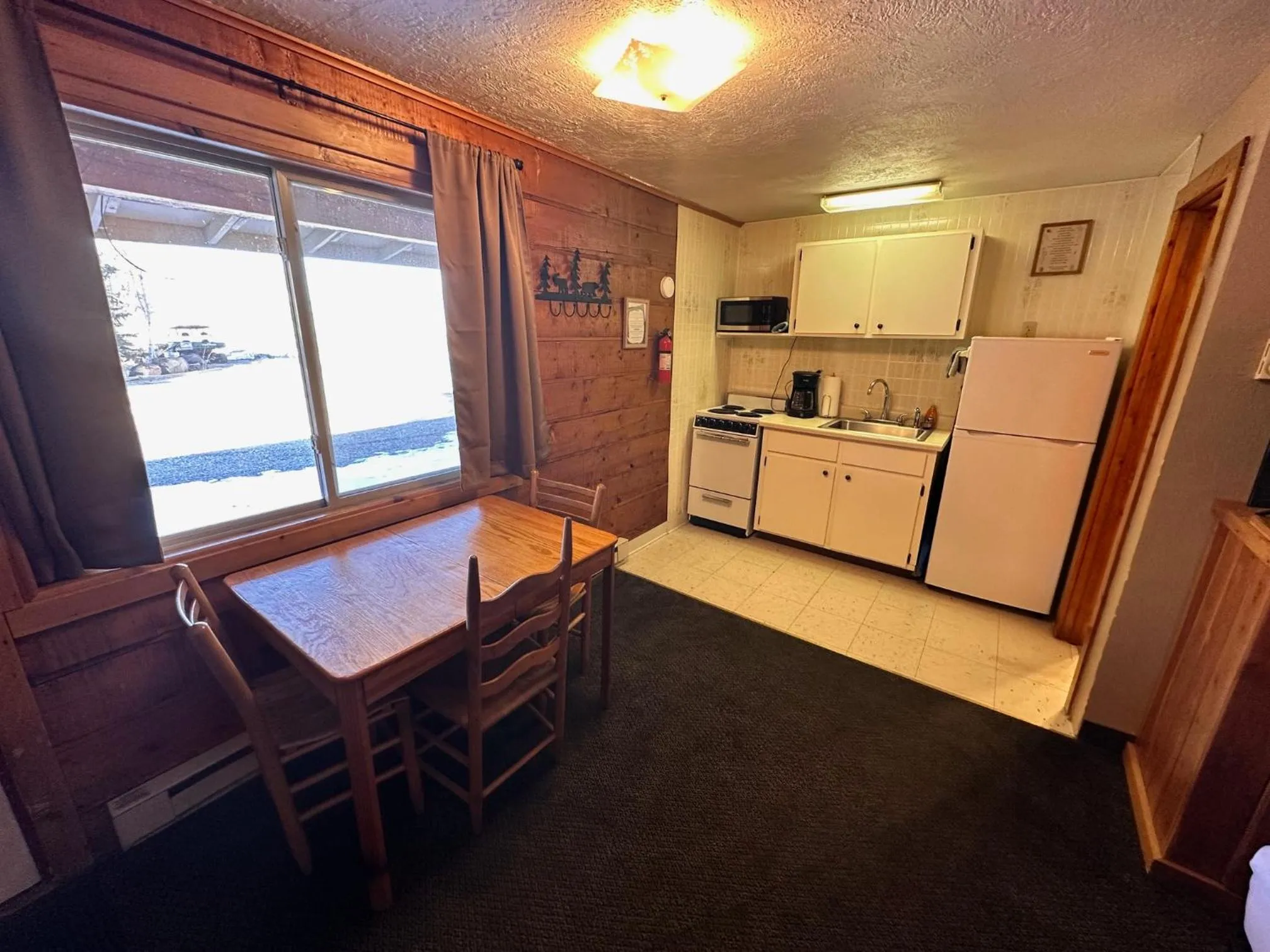 Ute Bluff Lodge, Cabins and RV park