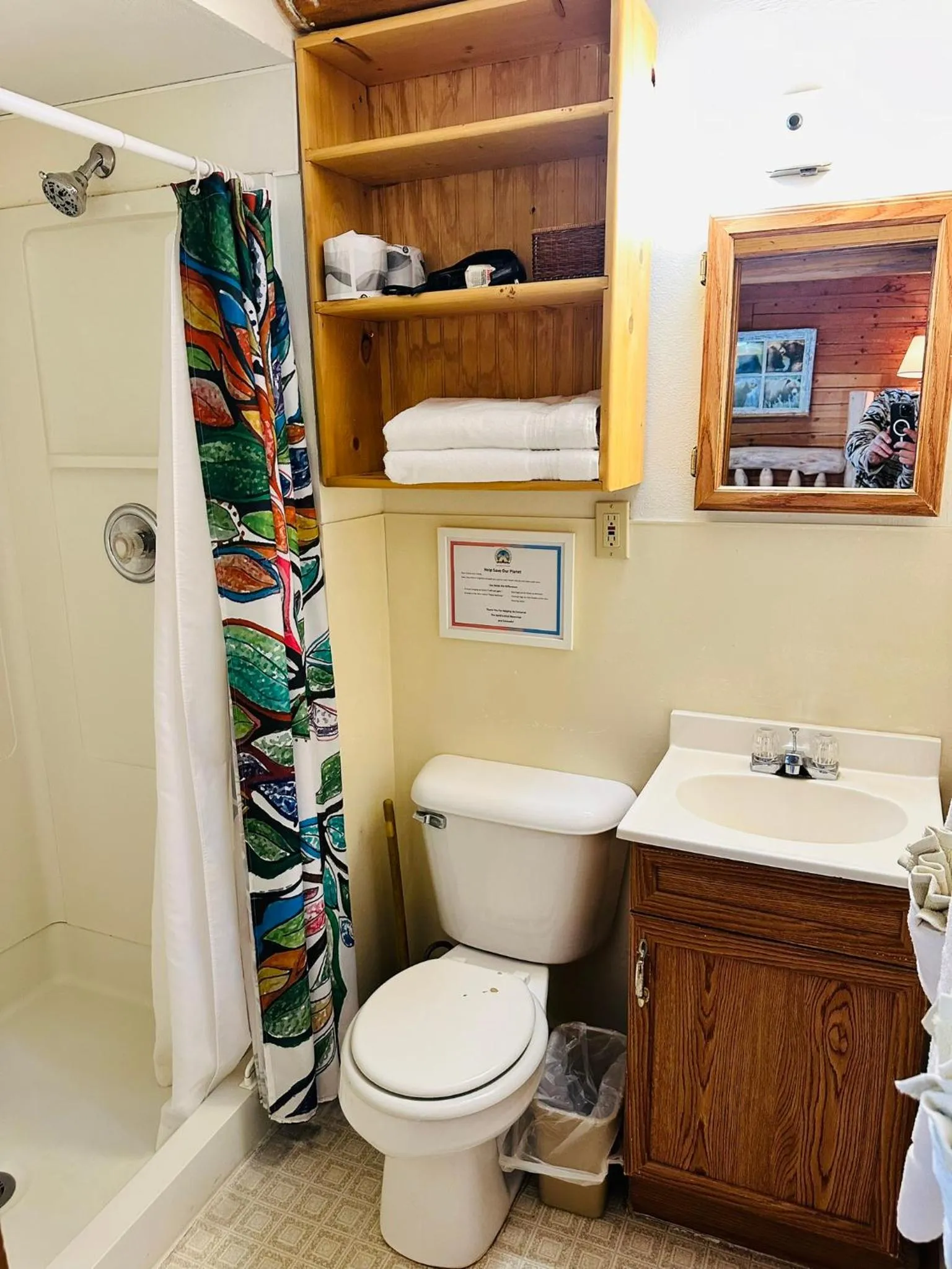 Ute Bluff Lodge, Cabins and RV park