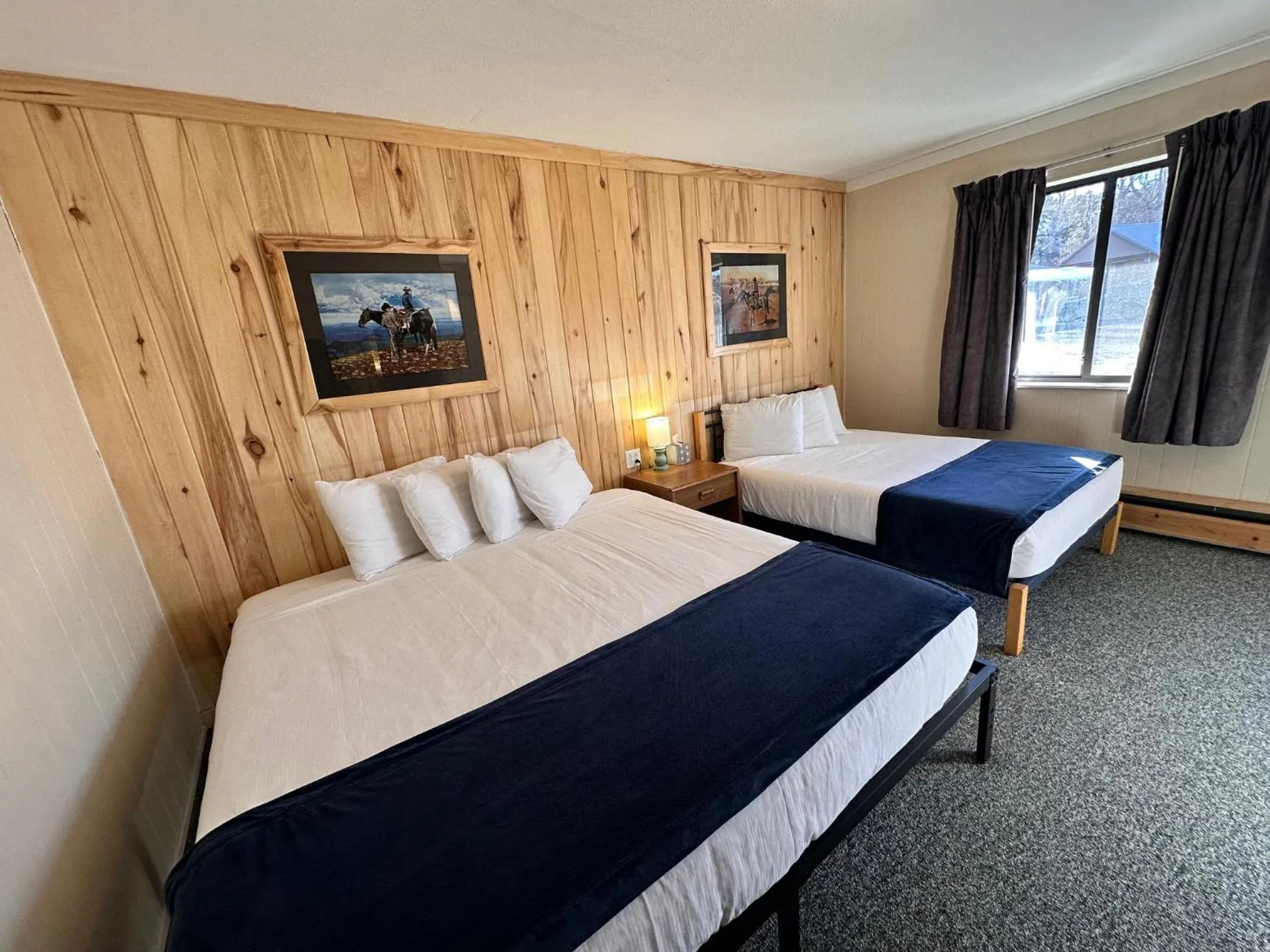 Ute Bluff Lodge, Cabins and RV park